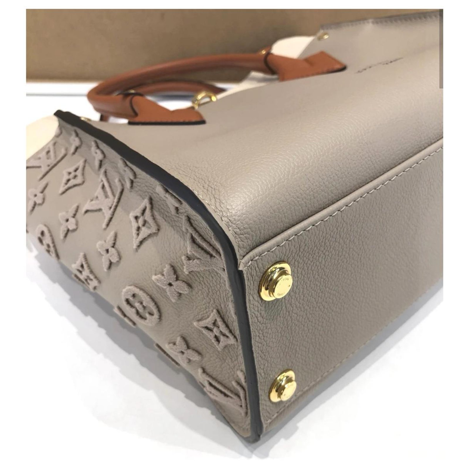 LOUIS VUITTON Handbags T. Leather Brown ref.879792 - Joli Closet