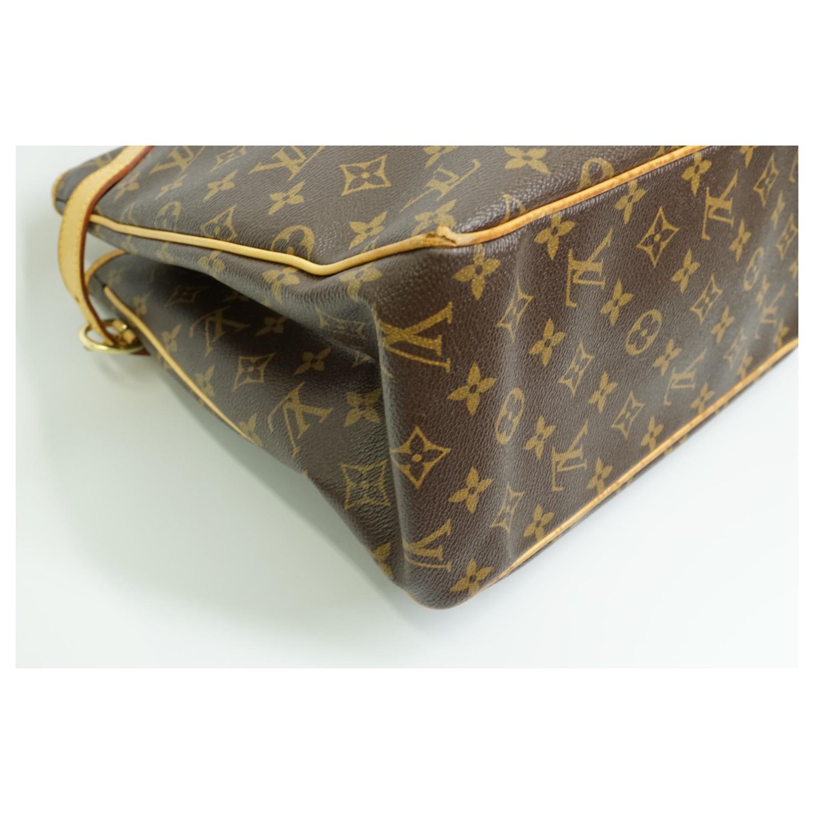 Louis Vuitton Monogram Canvas Batignolles Vertical Tote (SHF-17142