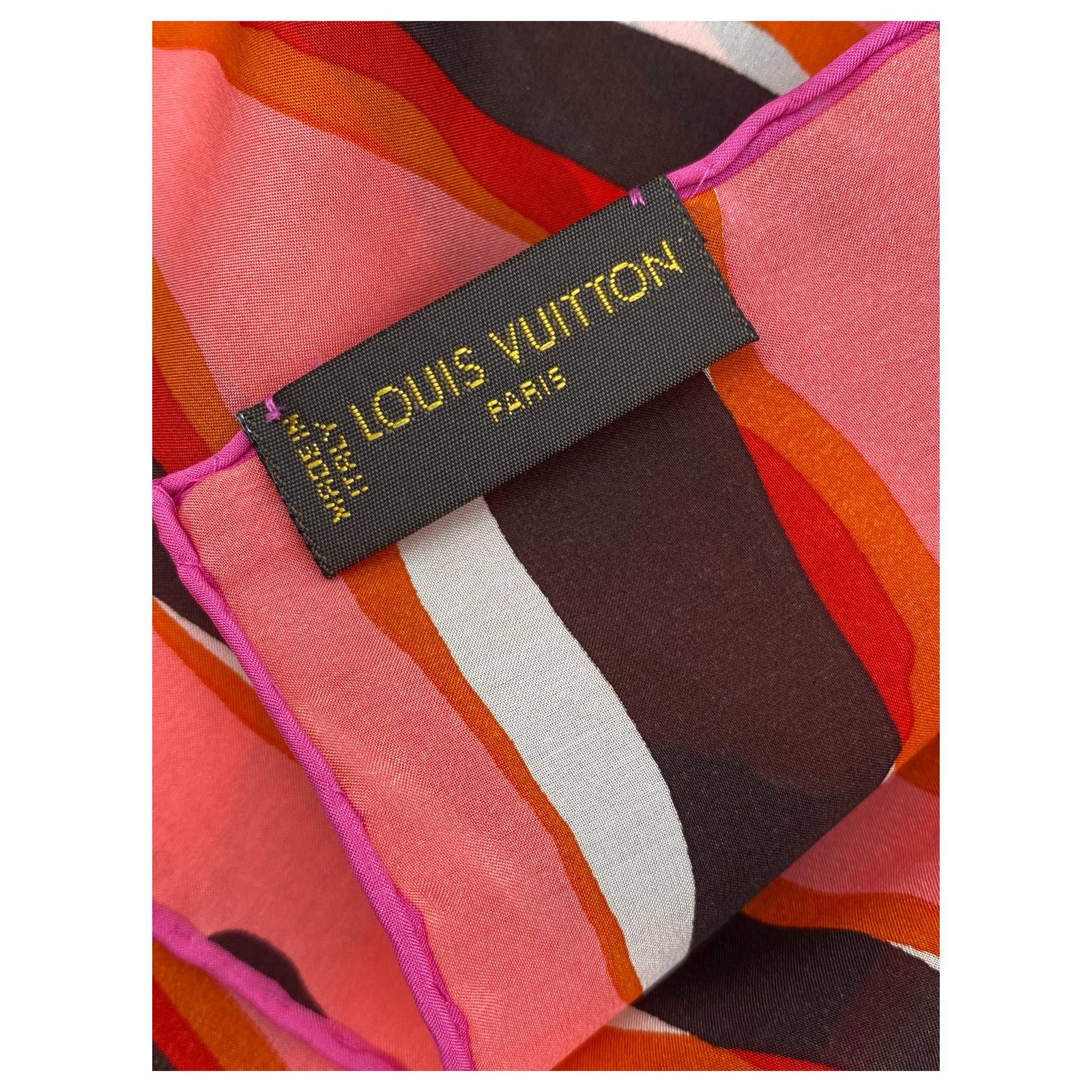 Chale geant Louis Vuitton zebra Eggshell Silk ref.314145 - Joli Closet