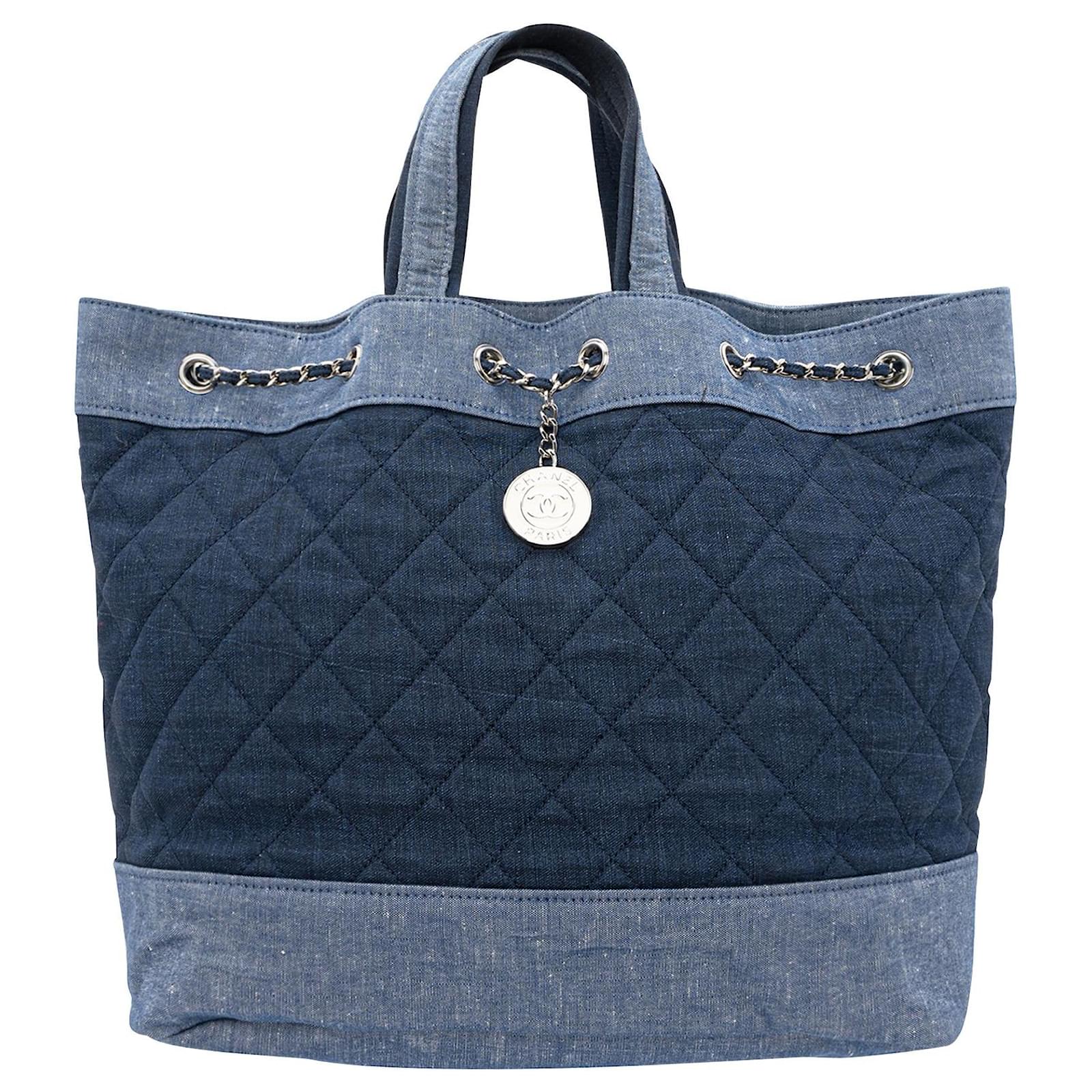 Chanel Denim Drawstring Tote Bag Blue ref.317290 Joli Closet