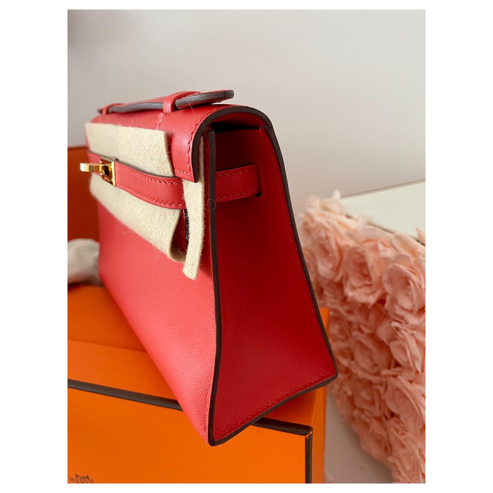 Hermès Swift Mini Kelly Pochette - Red Mini Bags, Handbags - HER460366