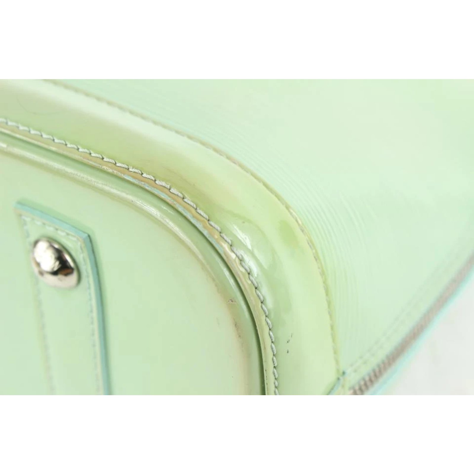 Louis Vuitton Mint Green Epi Electric Alma PM Bag Leather ref.318952 - Joli  Closet