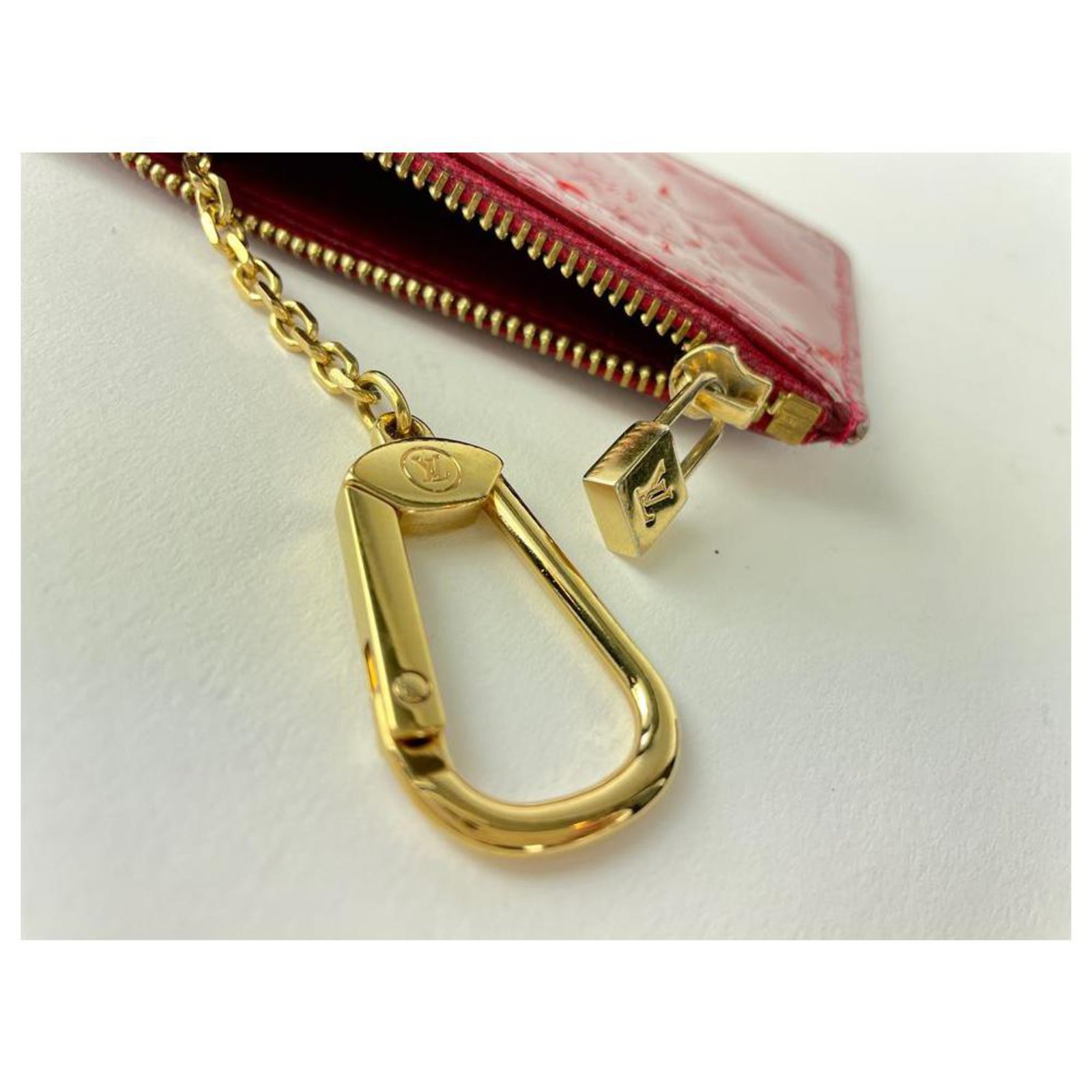 Louis Vuitton Beige Monogram Vernis Pochette Cles Coin Pouch Keychain  ref.294738 - Joli Closet
