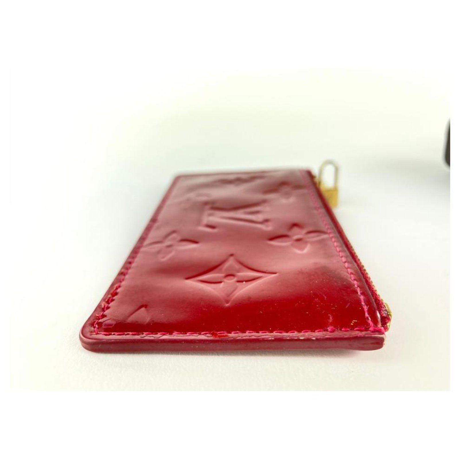 Louis Vuitton Red Monogram Vernis 4 Key Holder Leather Patent leather  ref.682089 - Joli Closet