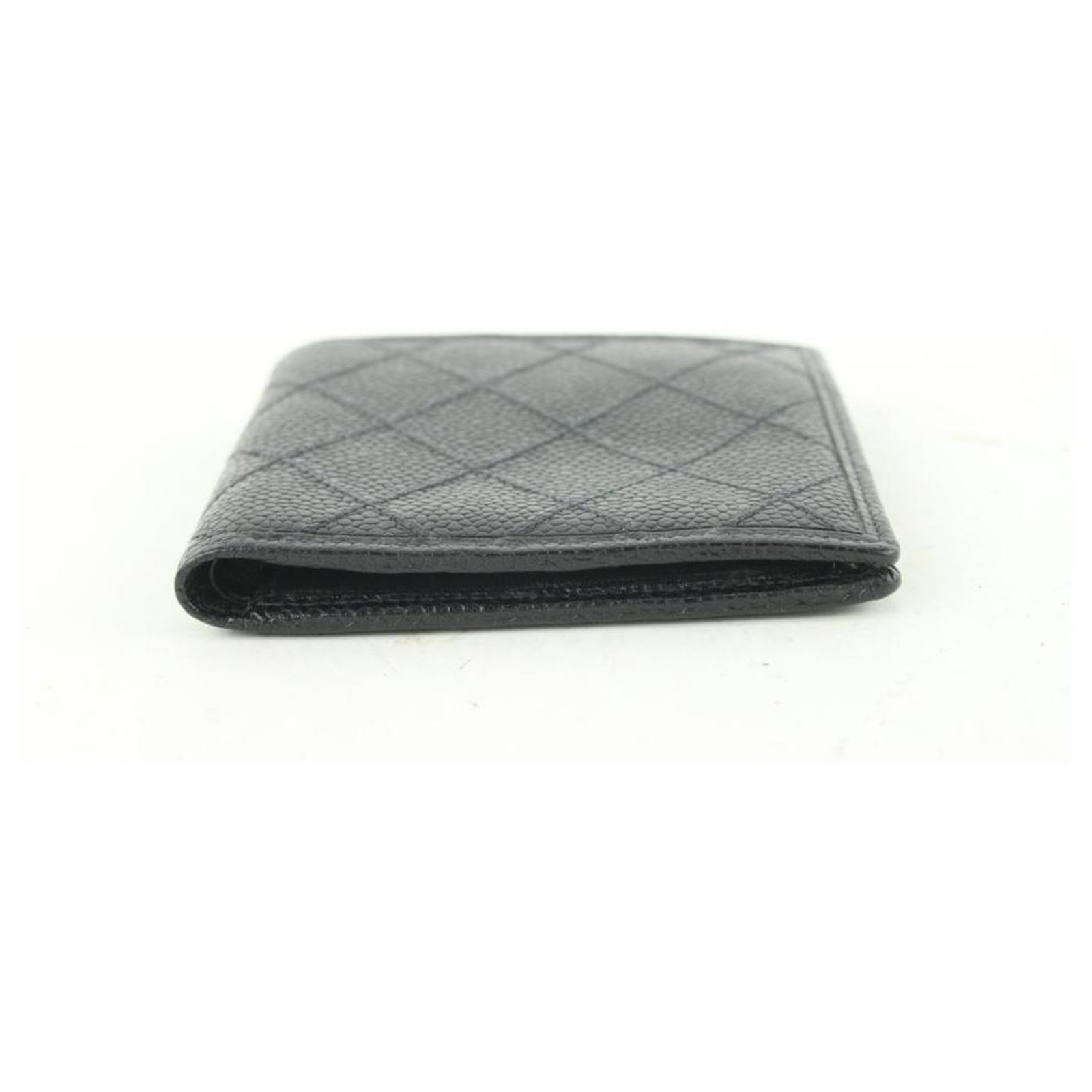 Black Quilted Caviar Leather Bifold Men's Wallet