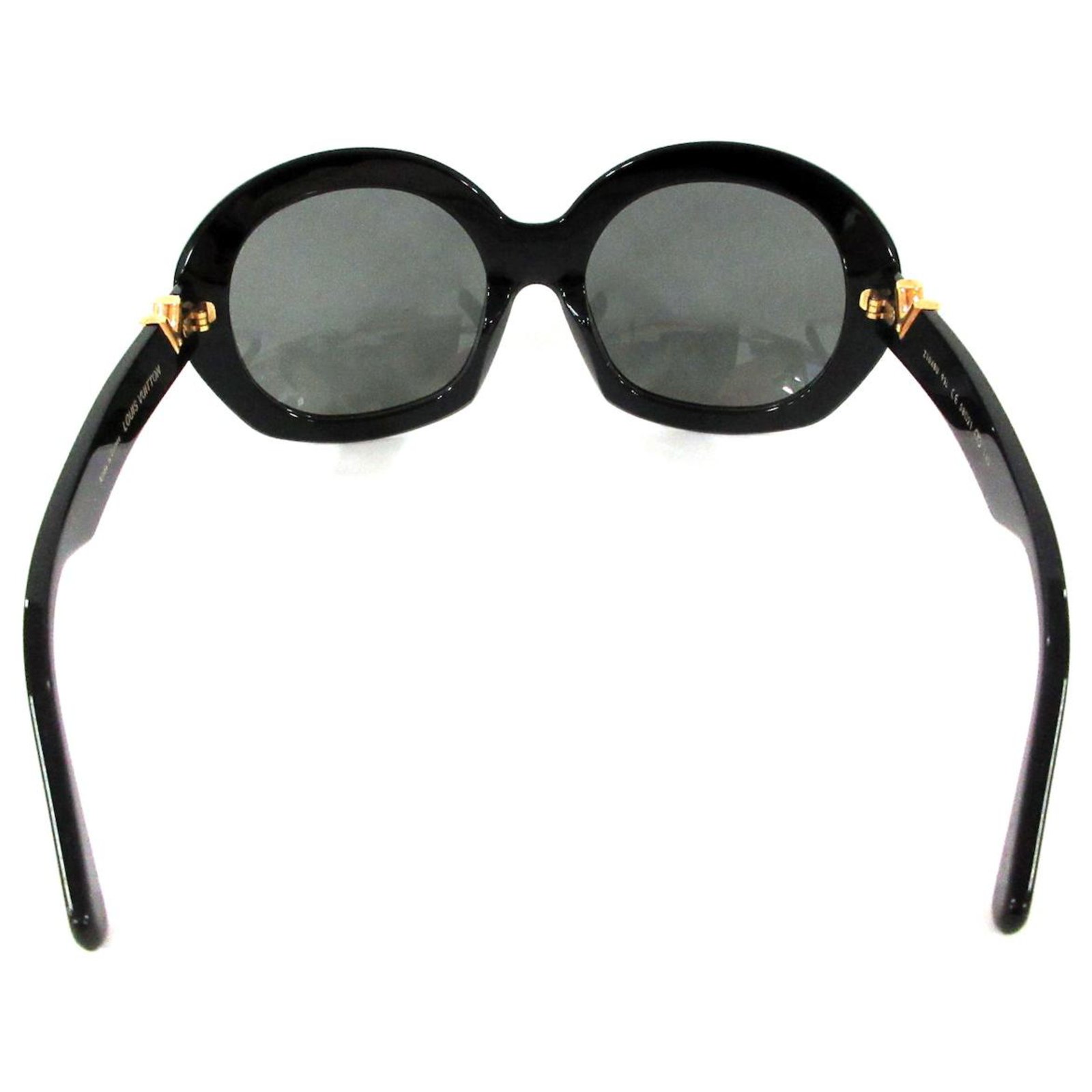 Louis Vuitton Glasses Black Plastic ref.320107 - Joli Closet