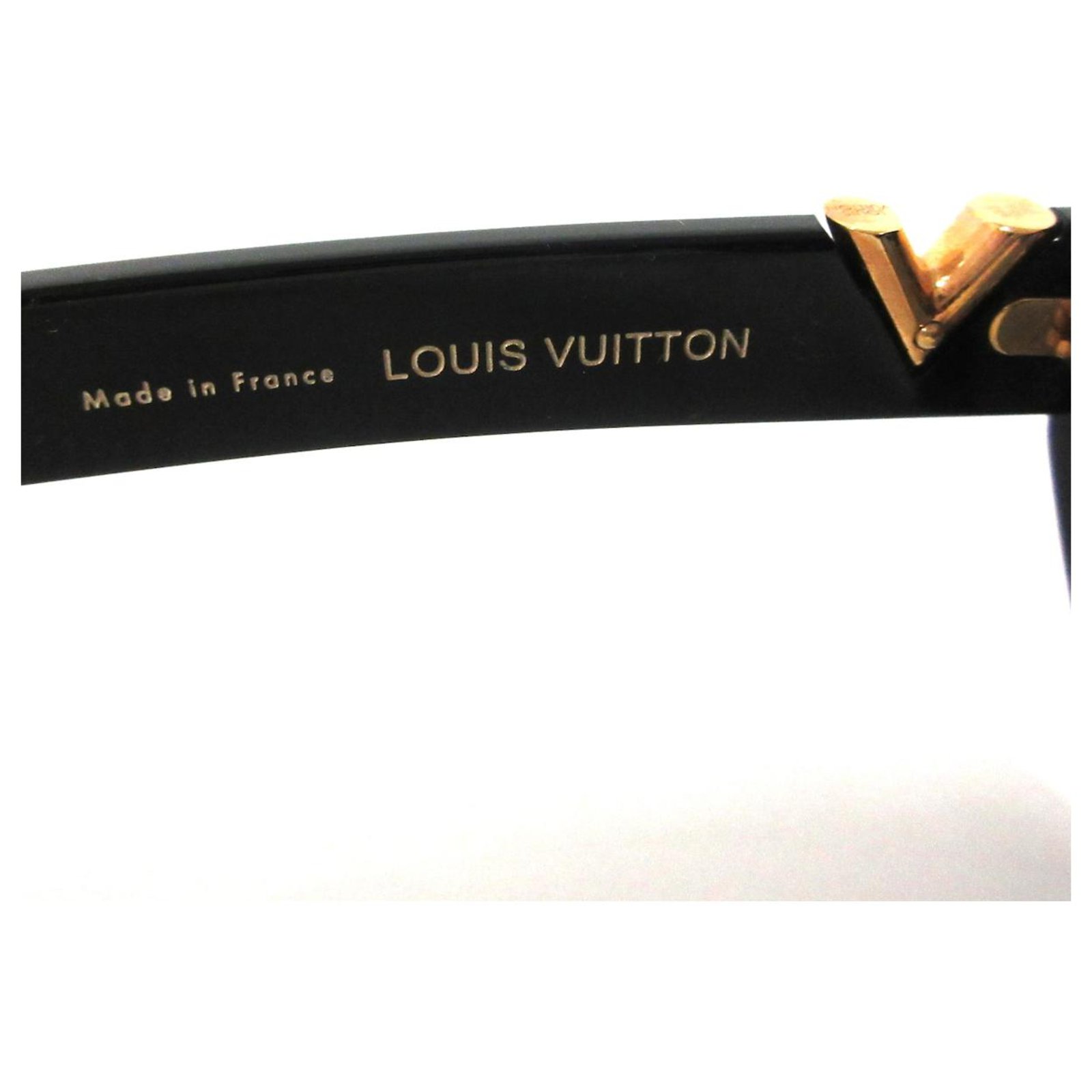 Louis Vuitton Glasses Black Plastic ref.320107 - Joli Closet