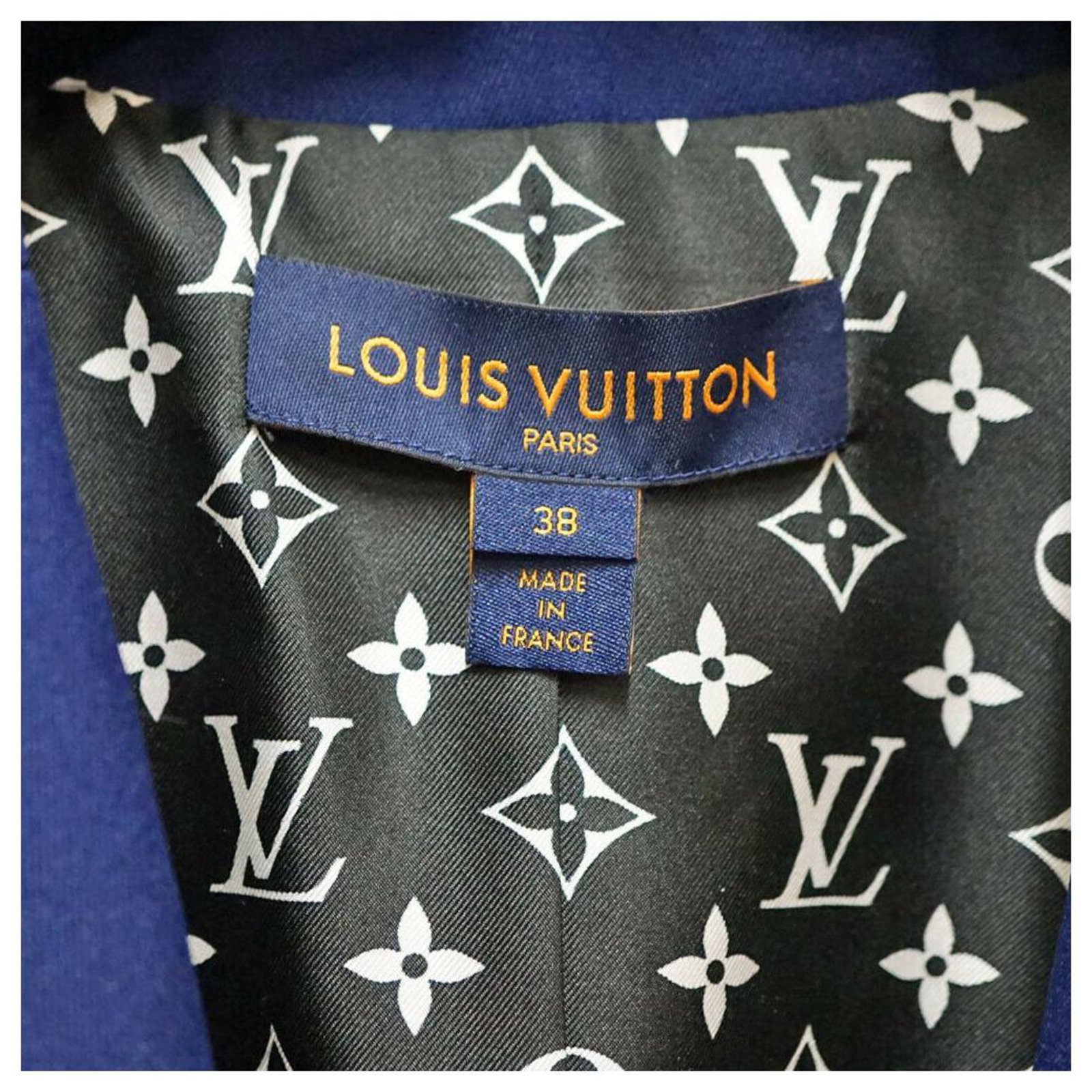 Louis Vuitton LOGO Patches Jacket Blue Cloth ref.320182 - Joli Closet