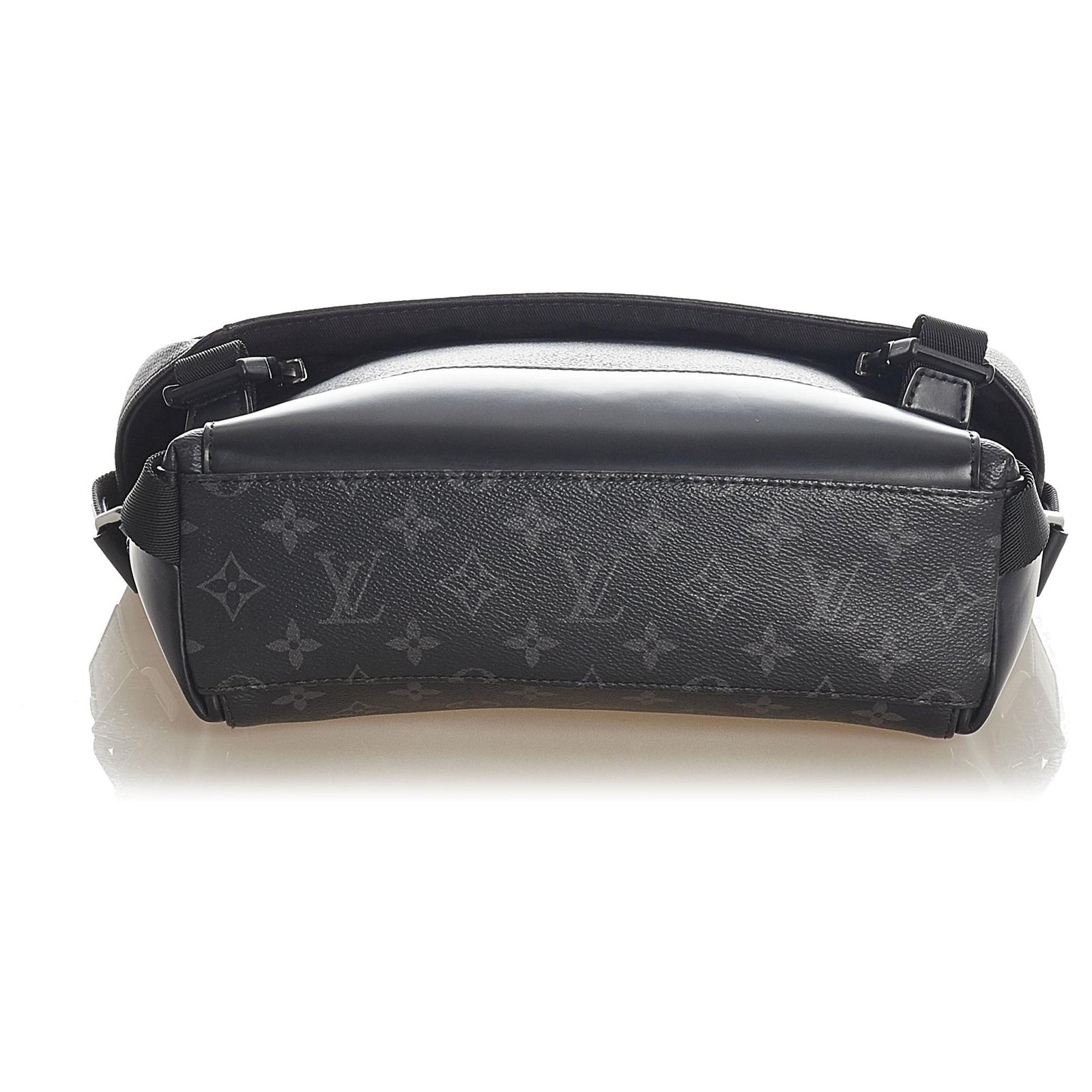 Louis Vuitton Black Monogram Eclipse Voyager PM Grey Leather Cloth  Pony-style calfskin ref.320384 - Joli Closet