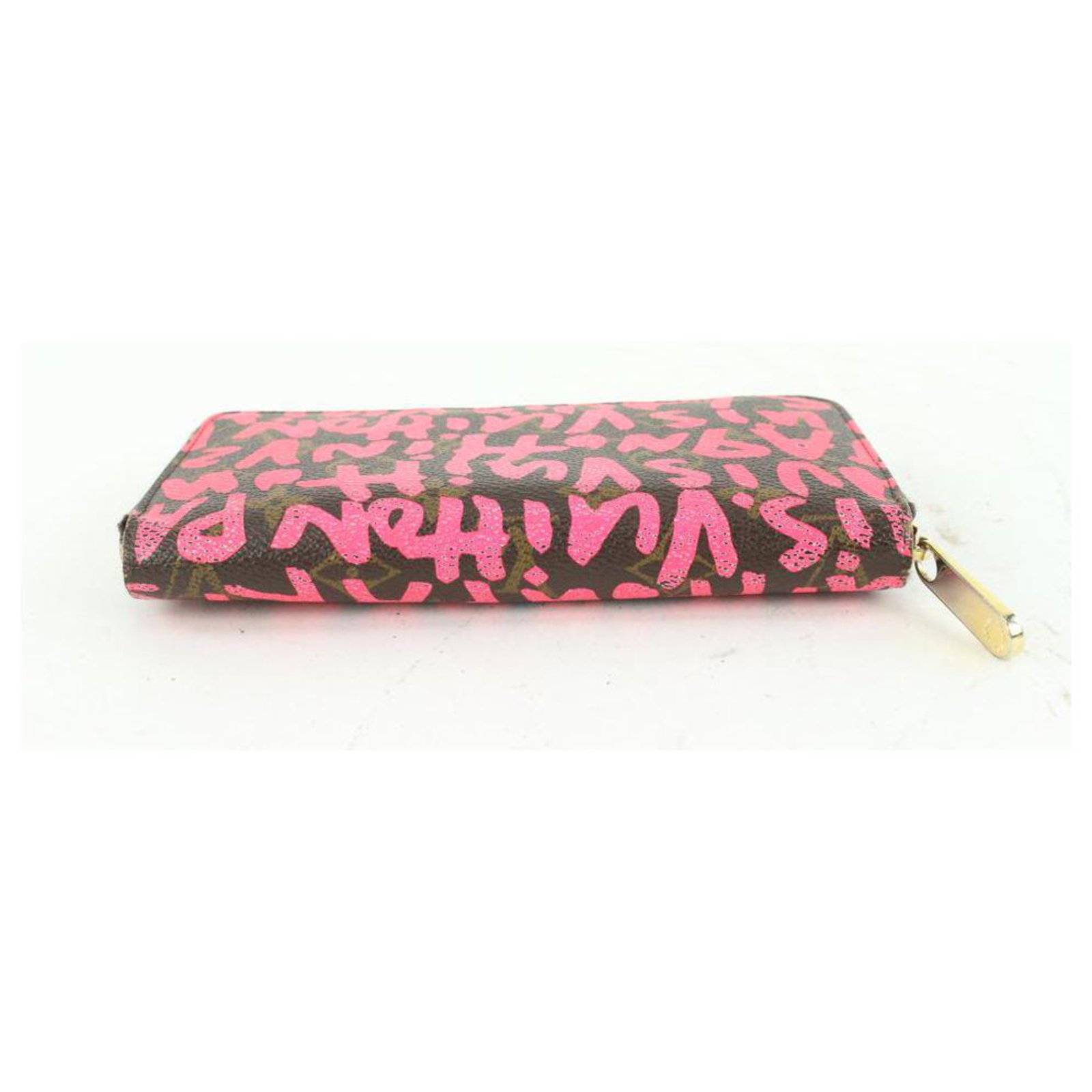 Louis Vuitton Stephen Sprouse Pink Monogram Graffiti Zippy Wallet Long Zip  ref.322410 - Joli Closet