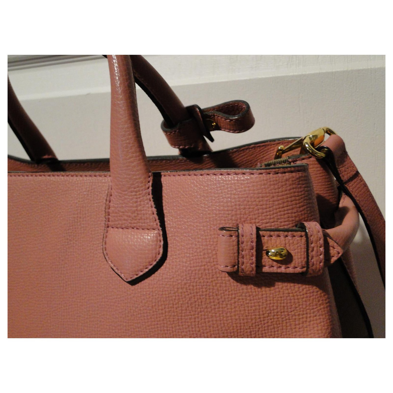 Burberry The Banner Medium Pink Bag Leather ref.322985 - Joli Closet