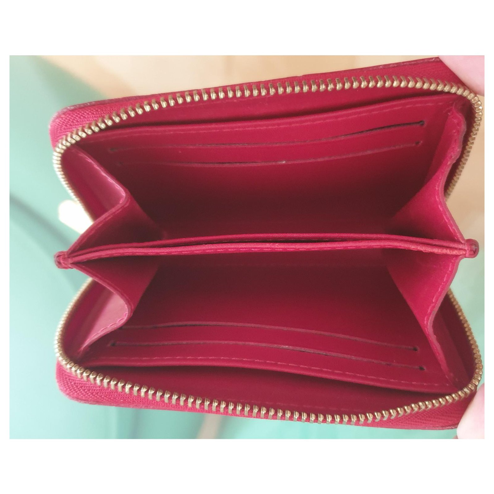 Louis Vuitton Red Vernis Zippy Coin Pouch Leather Patent leather ref.341098  - Joli Closet