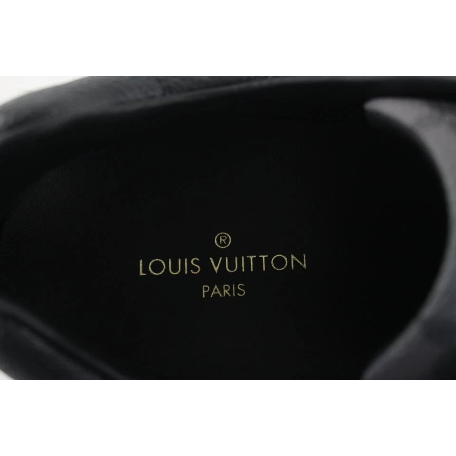 Louis Vuitton LV10 men's 11 US 2021 Monogram Eclipse Reverse Runaway  Leather ref.324532 - Joli Closet