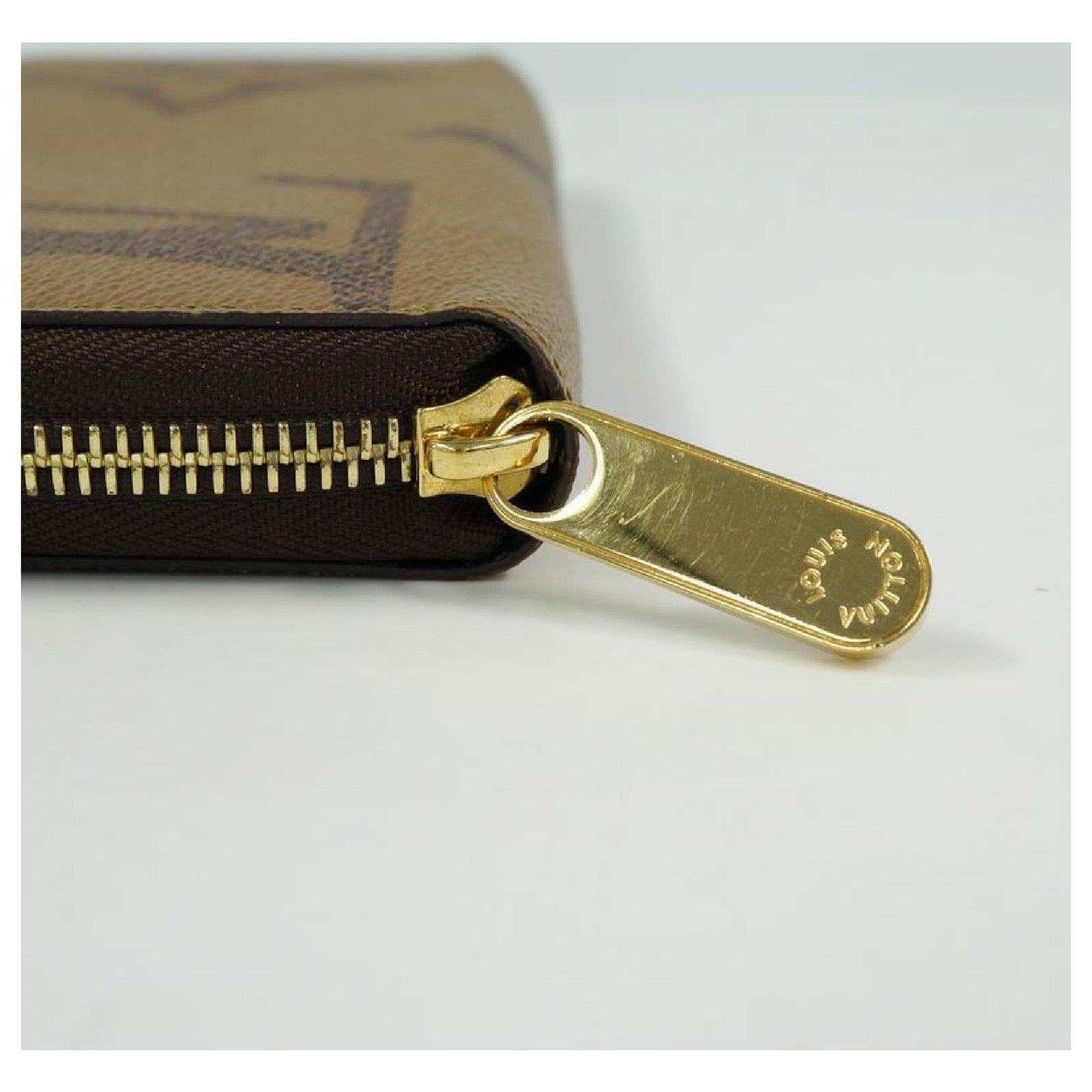 Louis Vuitton Monogram giant Zippy Wallet Womens long wallet M69353 beige x  brown ref.325032 - Joli Closet