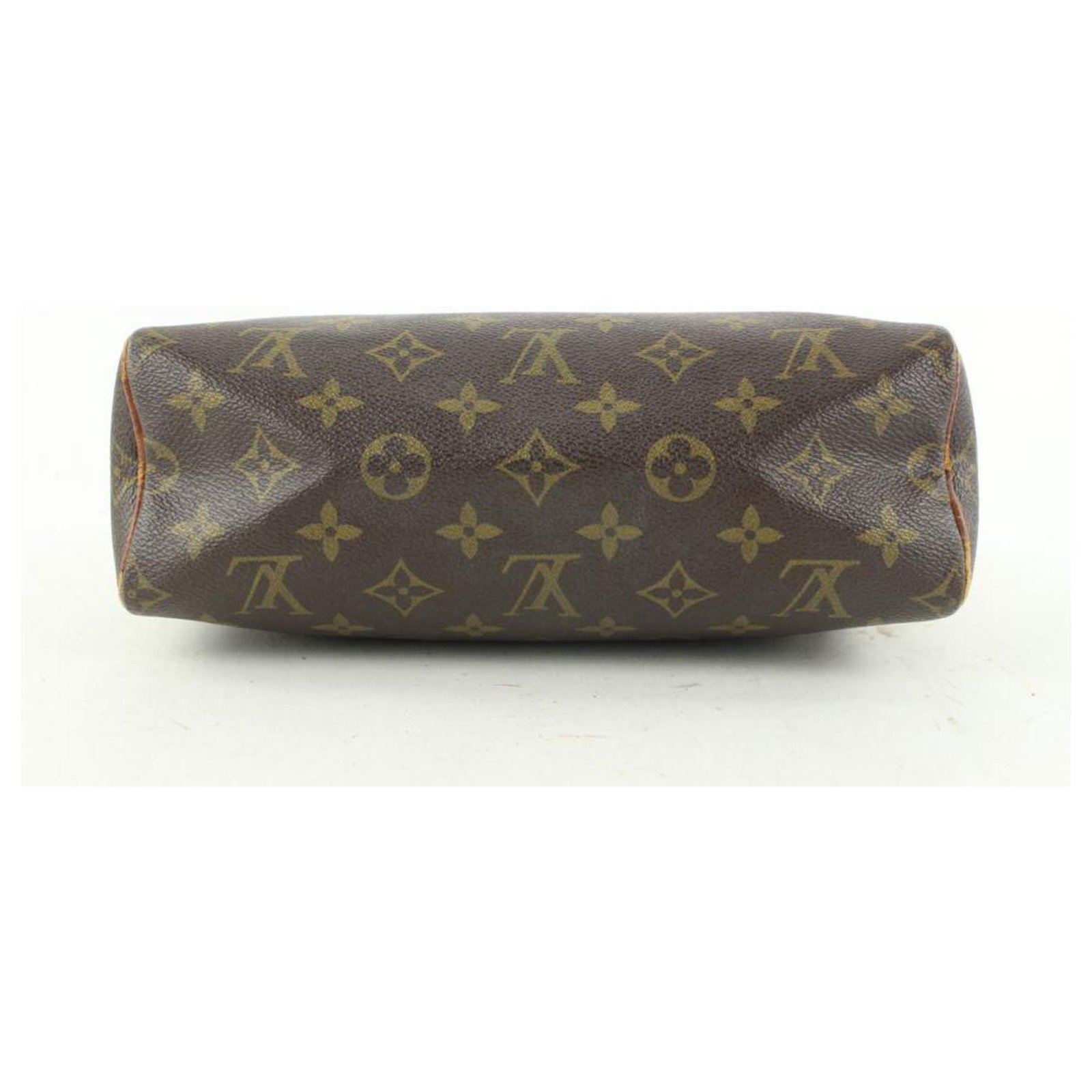 Louis Vuitton Monogram Tuileries Crossbody Bag Leather ref.326849 - Joli  Closet