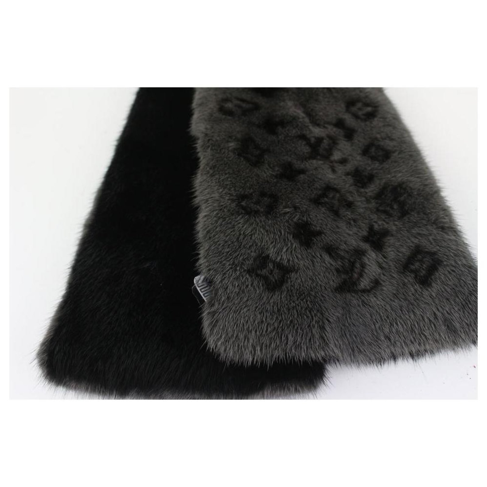 Louis Vuitton Gogram Fur Scarf Black Mink