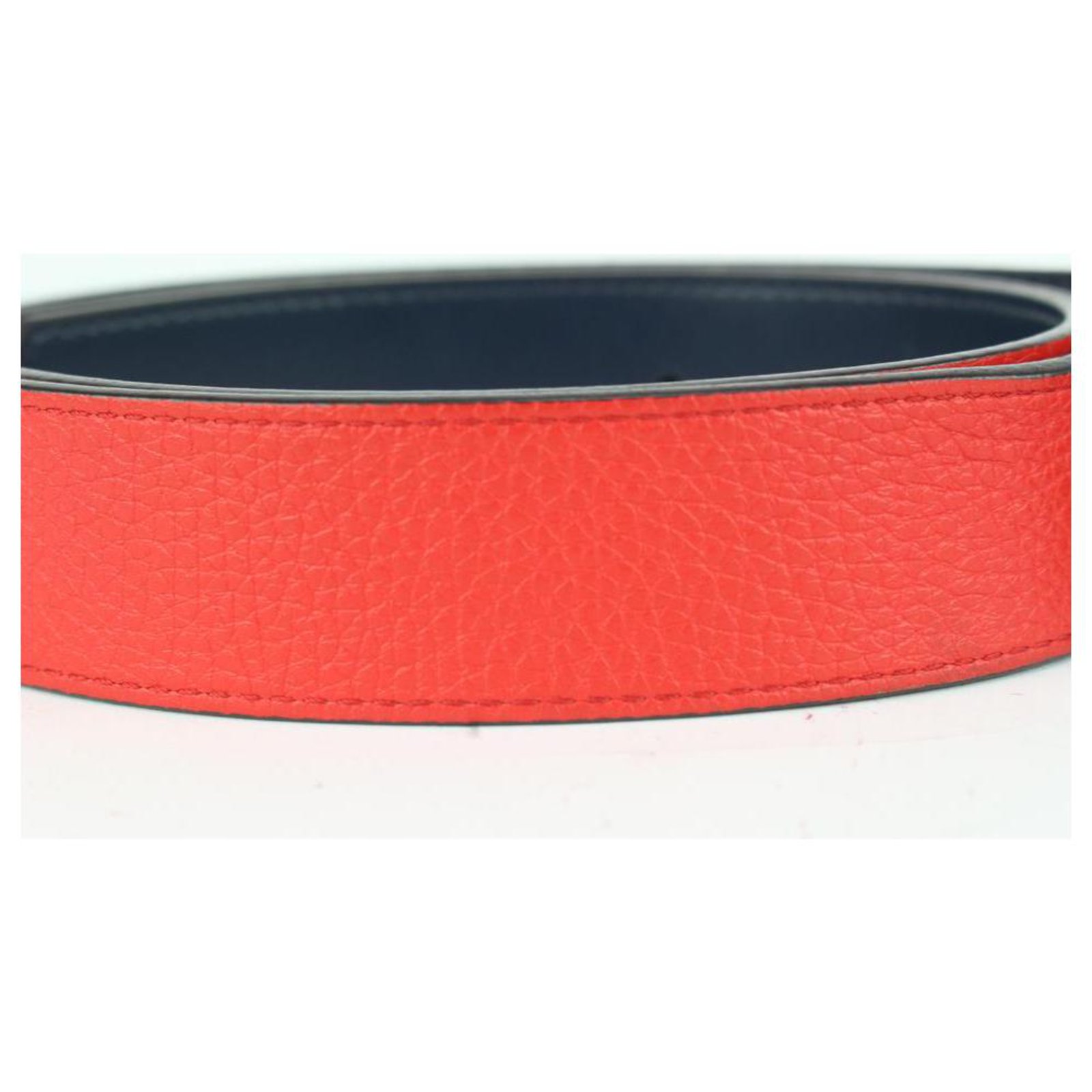Louis Vuitton 90/36 Red x Black Reversible LV Initiales Belt Leather  ref.326875 - Joli Closet