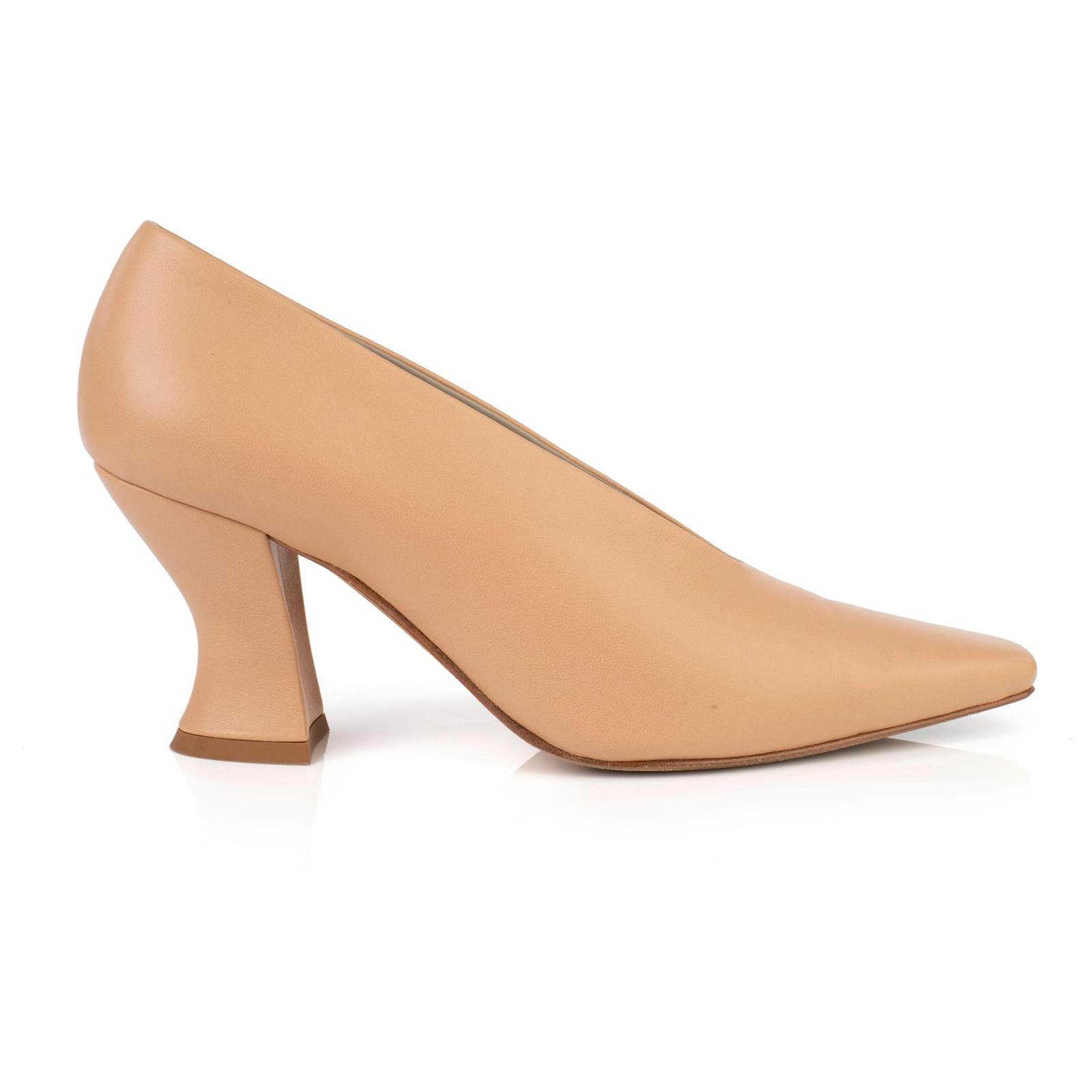 Bottega Almond Leather Pumps Flesh ref.327590 Joli Closet