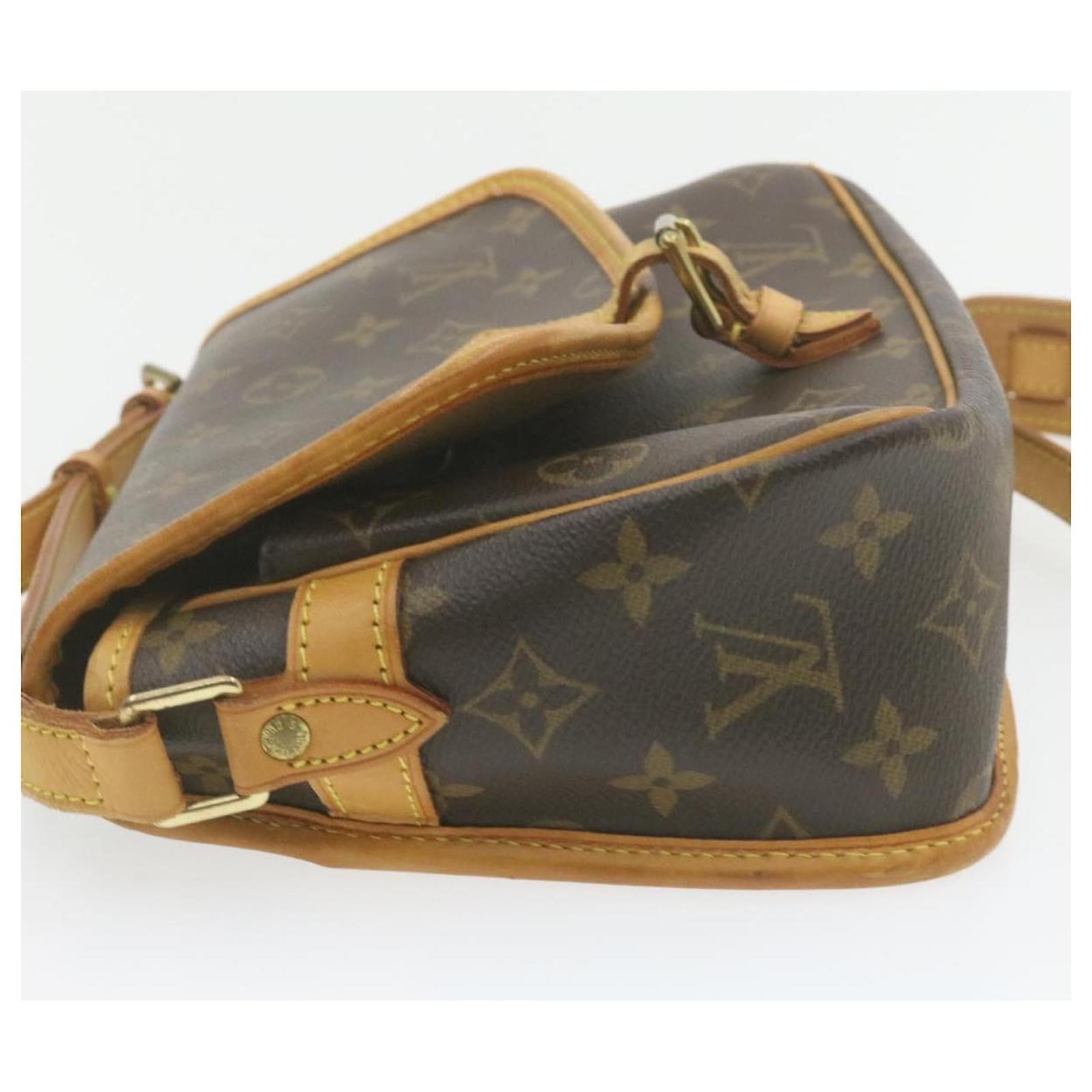 Louis Vuitton Monogram Sologne Shoulder Bag M42250 Lv