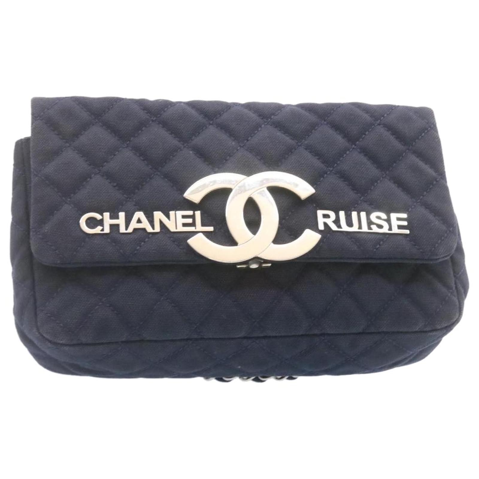 CHANEL MATELASSE 2023 Cruise Casual Style Street Style Bi-color Plain  Leather