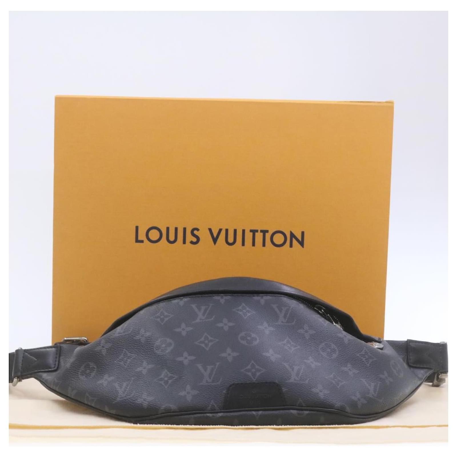 LOUIS VUITTON Monogram Eclipse Discovery Bum Bag Body Bag M44336 LV Auth  21683 Cloth ref.336364 - Joli Closet
