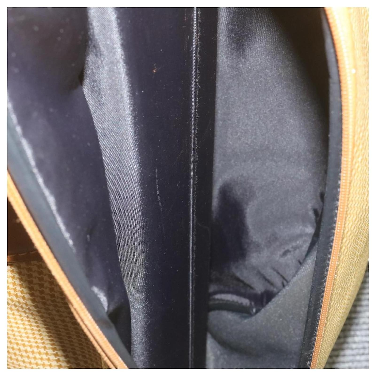 CHRISTIAN DIOR Golf Bag Beige PVC Leather Auth 20877 Cloth ref.336394 -  Joli Closet
