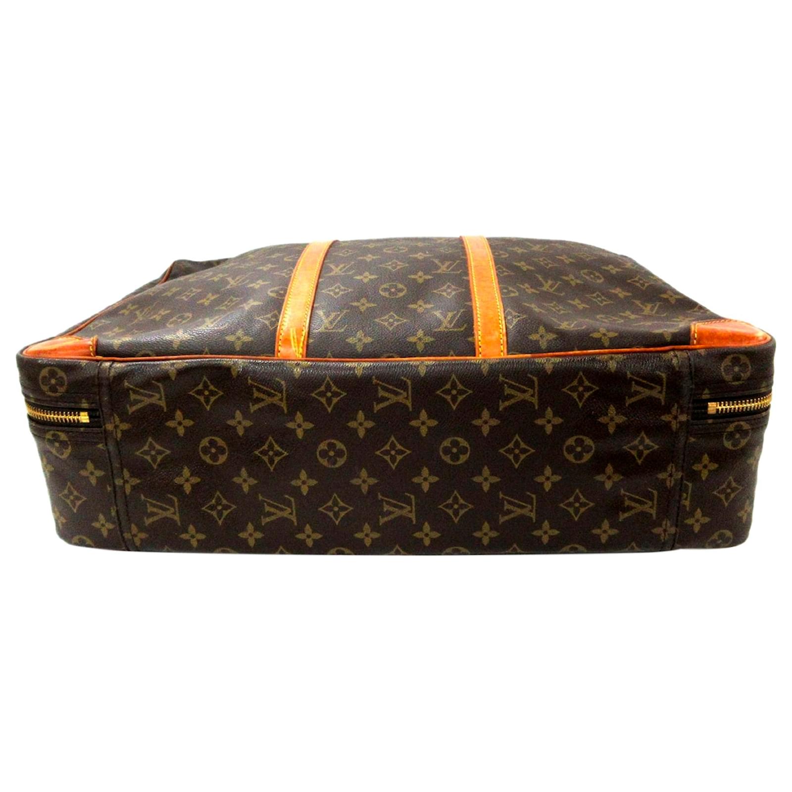 Louis Vuitton Brown Monogram Sirius 50 Cloth ref.790649 - Joli Closet