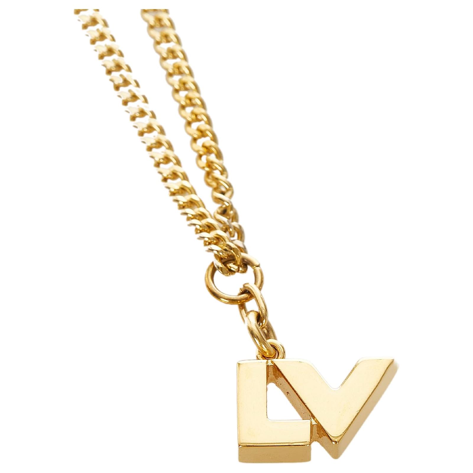 Louis Vuitton Gold LV Pendant Necklace Golden Metal ref.338042 - Joli Closet