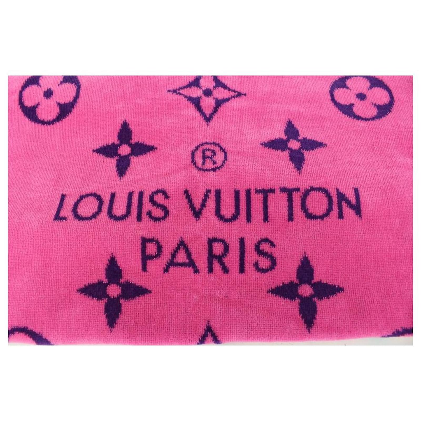 Louis Vuitton Neon Pink Vuittamins Monogram Beach Towel ref.340883