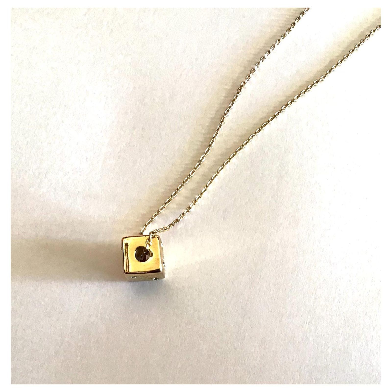 Pendentif MAJE Occasion - Bijou Fantaisie De Marque, état à Vérifier