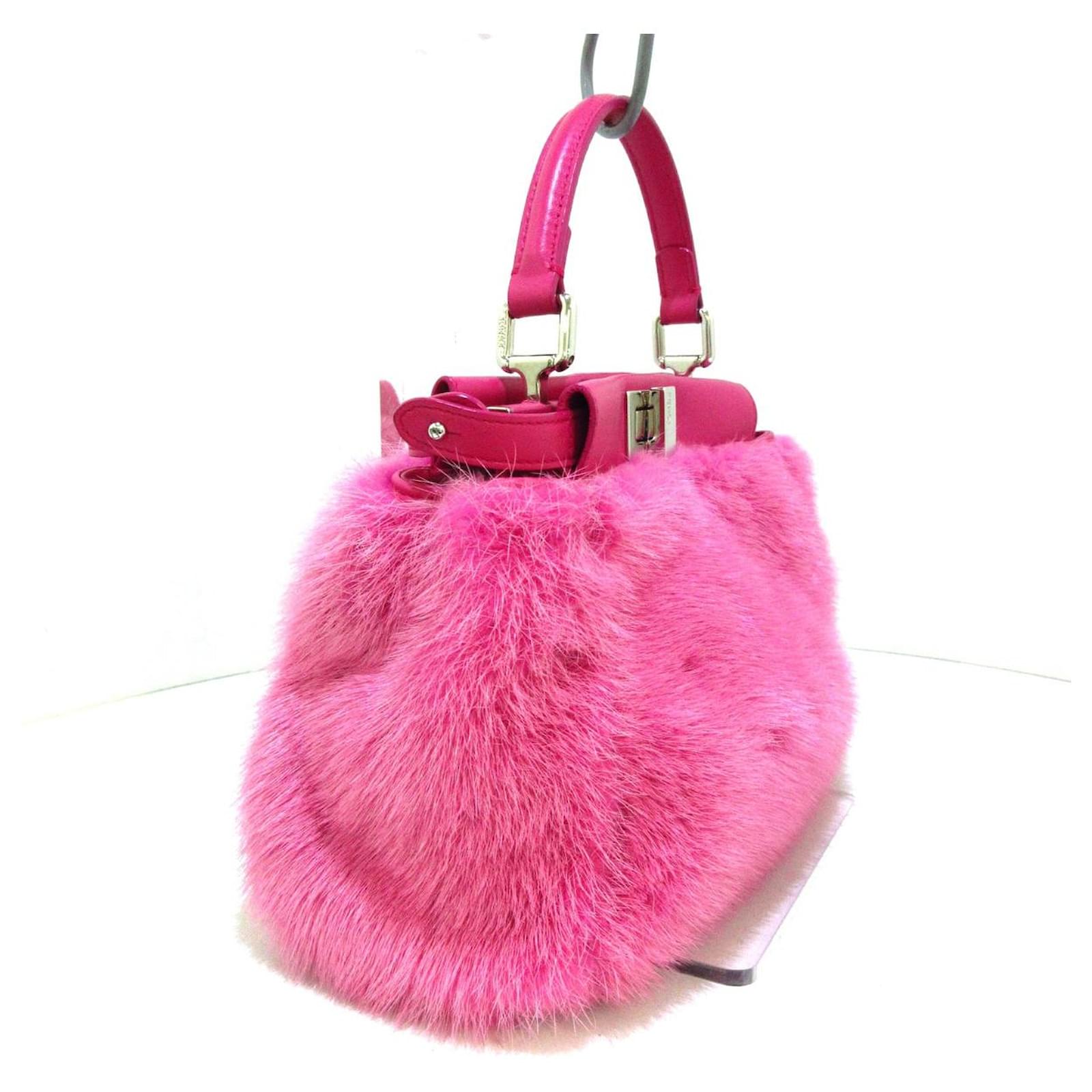 極美品　Fendi Accessory Pouch Pink Bag Fendi Packaging Drawstring Pouch Shoulder Bag In Pink/black | ModeSens