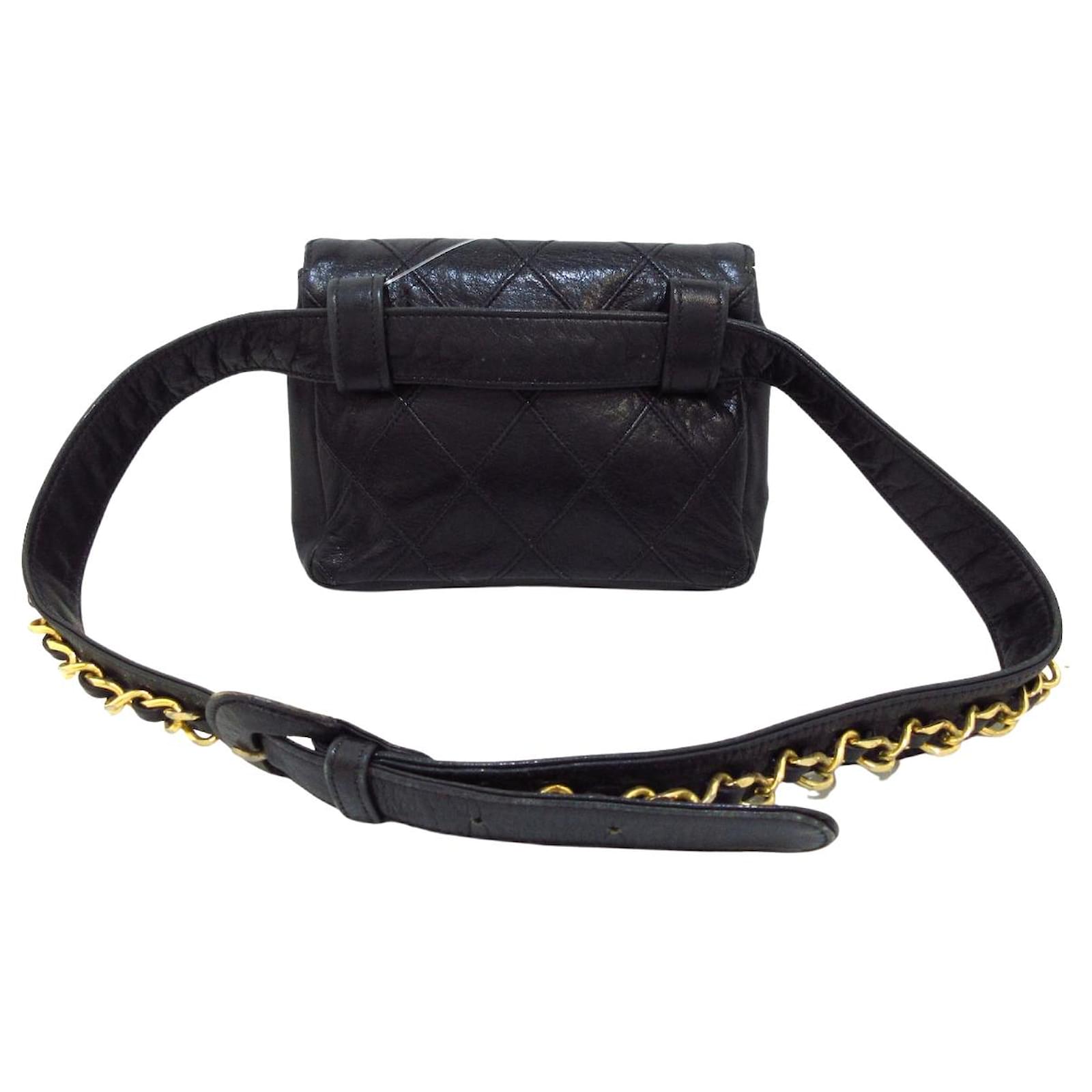 Chanel clutch bag Black Leather ref.342981 Joli Closet