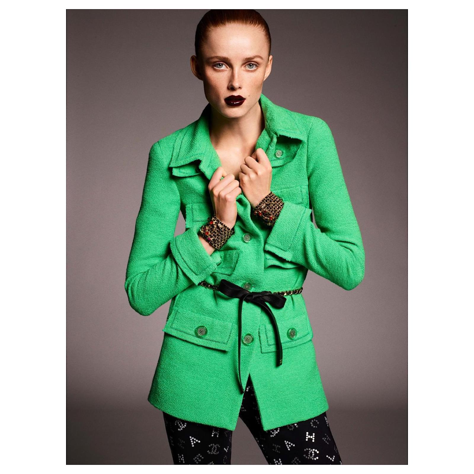 Chanel ICON Multi Pockets Jacket Green Tweed ref.344504 - Joli Closet