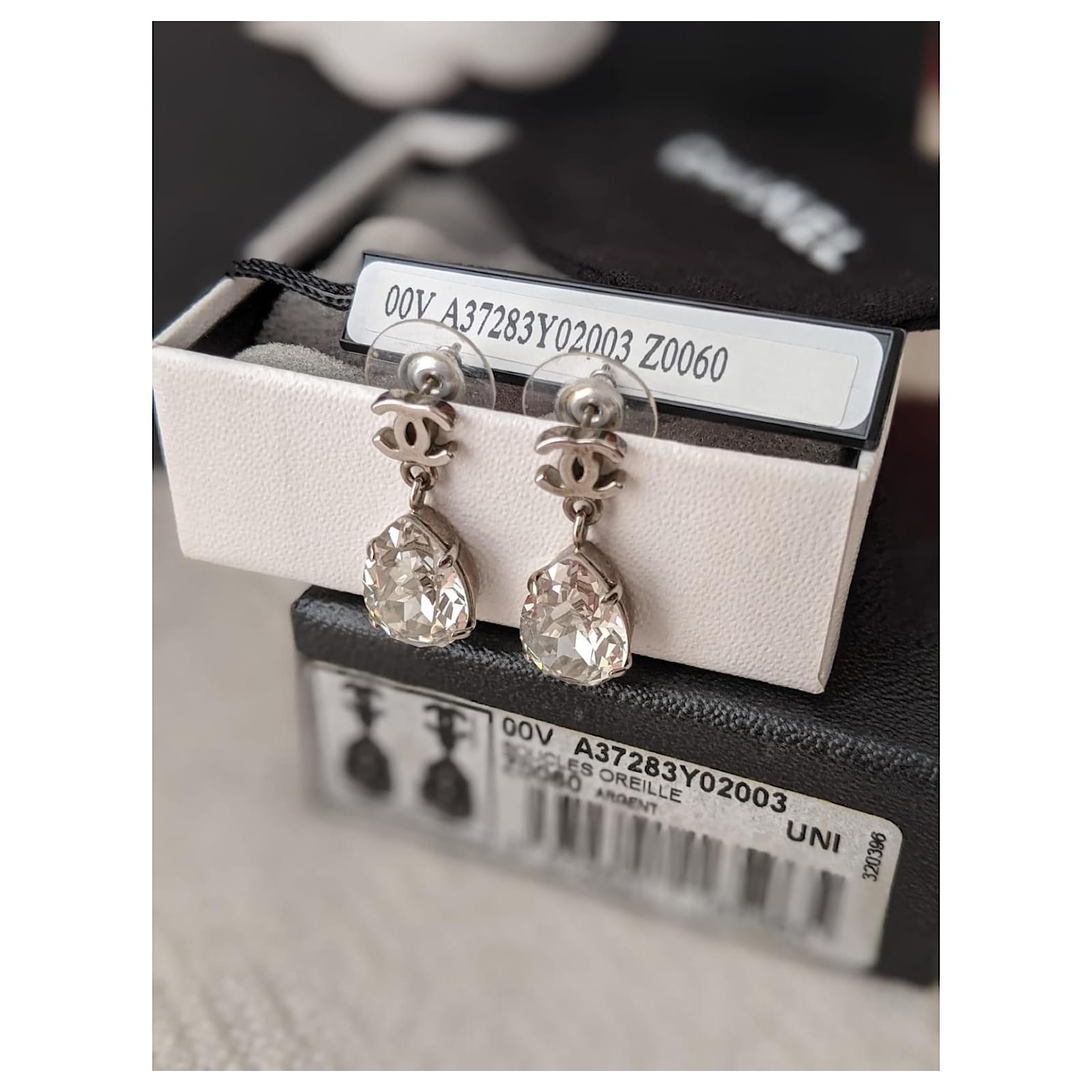 CHANEL A12V CC Crystal Teardrop earrings Silver hardware Metal ref.345179 -  Joli Closet