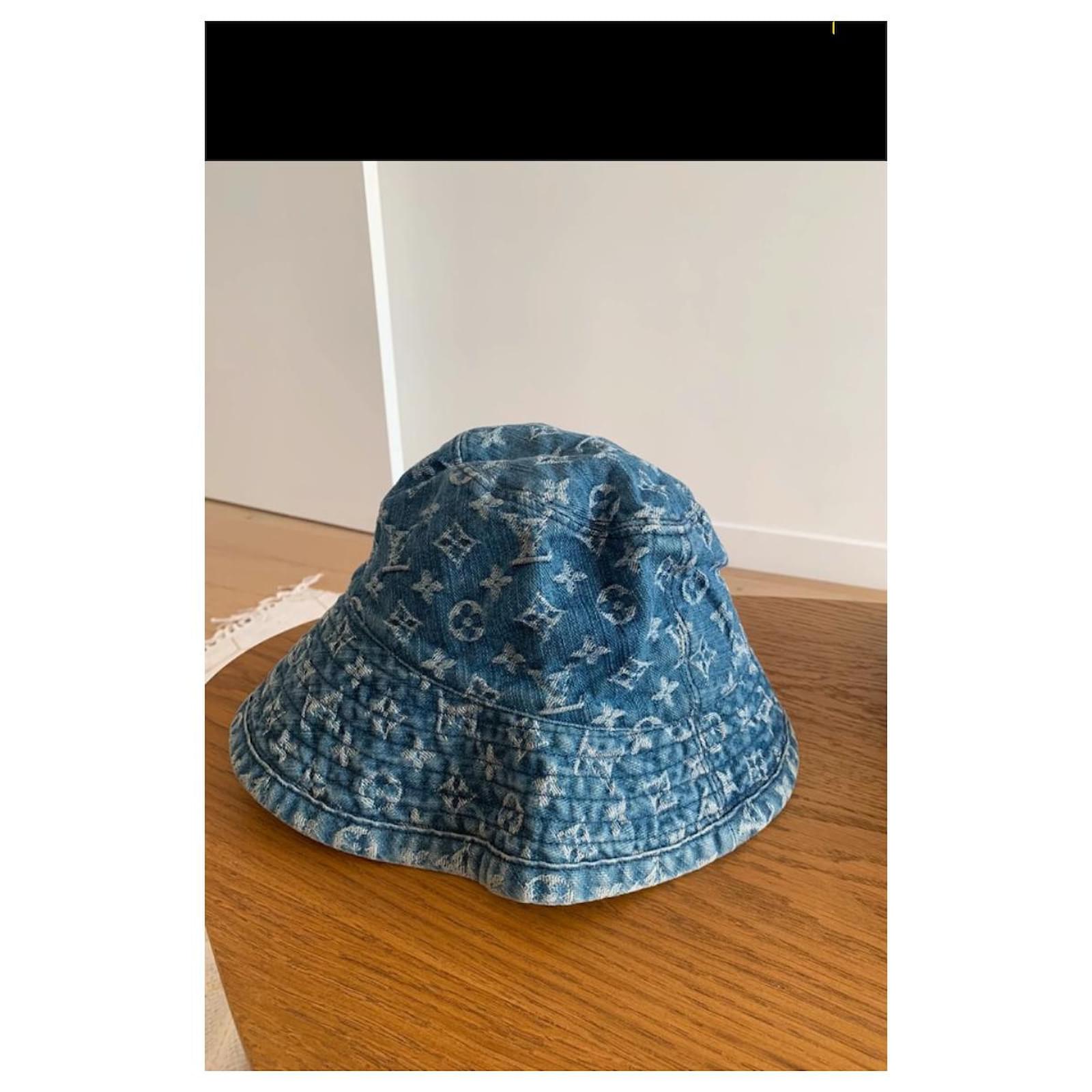 Louis Vuitton Hats Blue Denim ref.346345 - Joli Closet