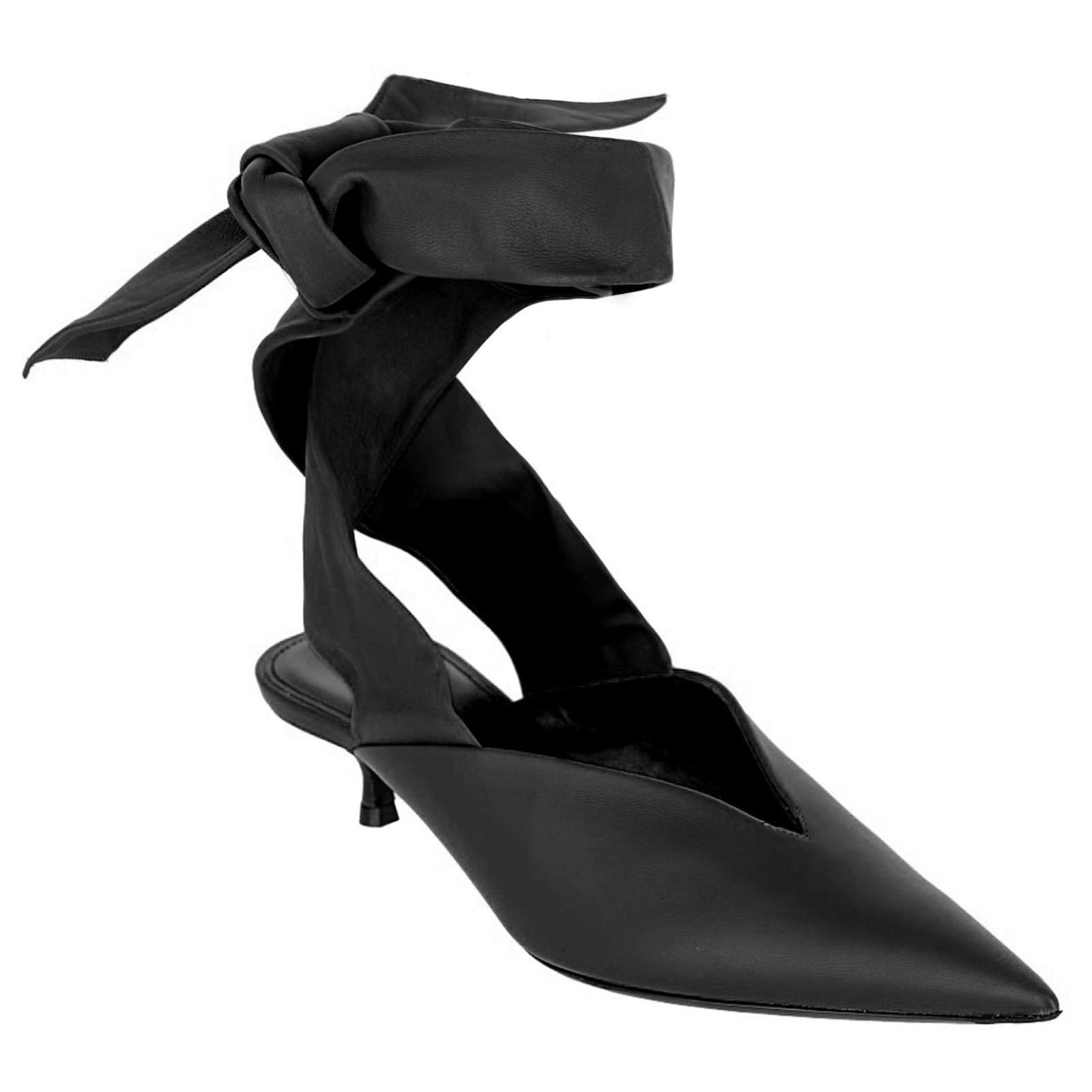 Balenciaga dance knife leather on sale pumps