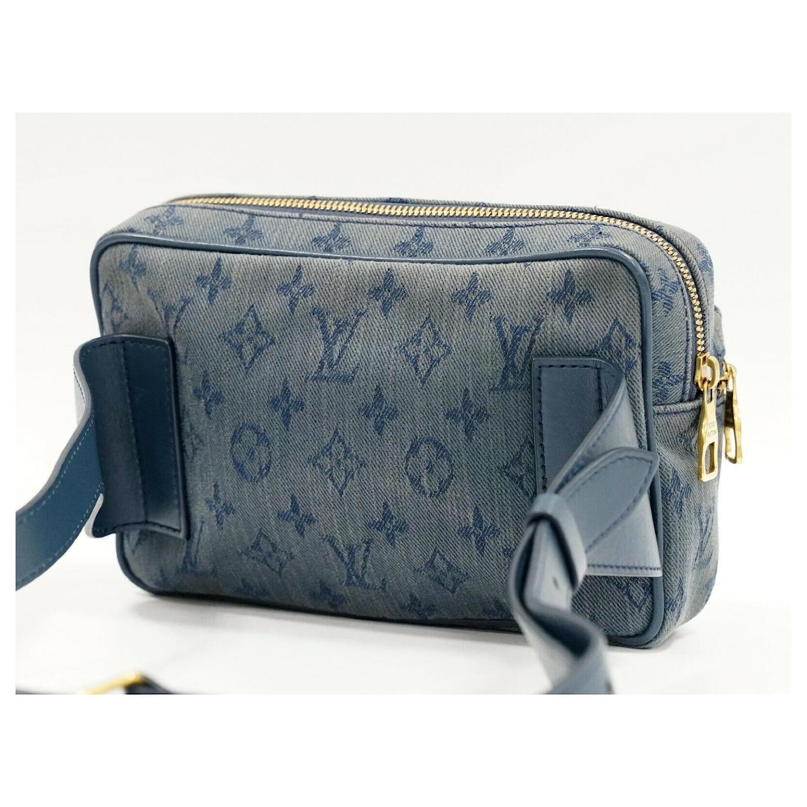 Louis Vuitton Bum bag Blue Denim ref.347354 - Joli Closet