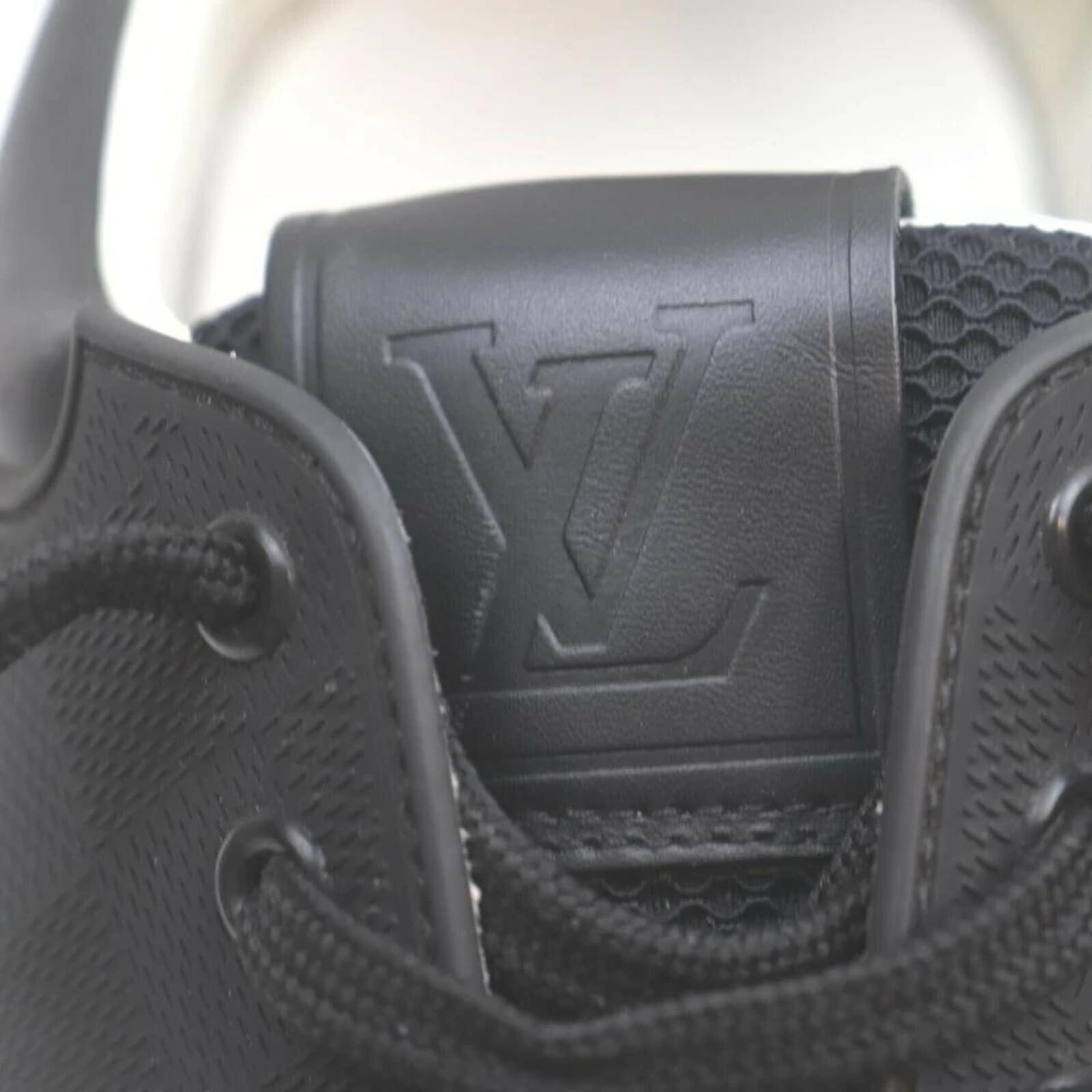 Louis Vuitton Fastlane Sneaker In Noir