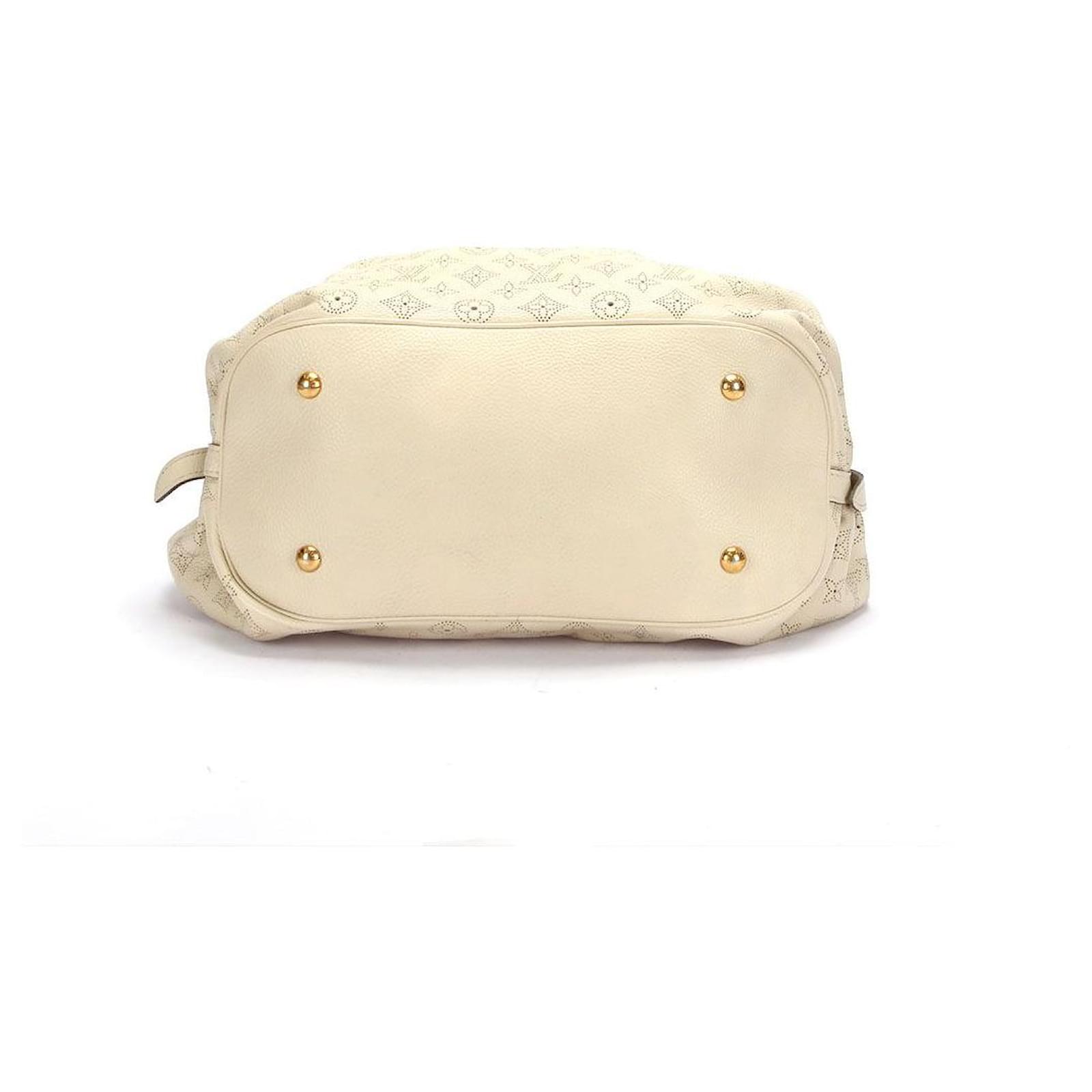 Louis Vuitton, Bags, Beautiful Louis Vuitton Mahina Xl Ivory