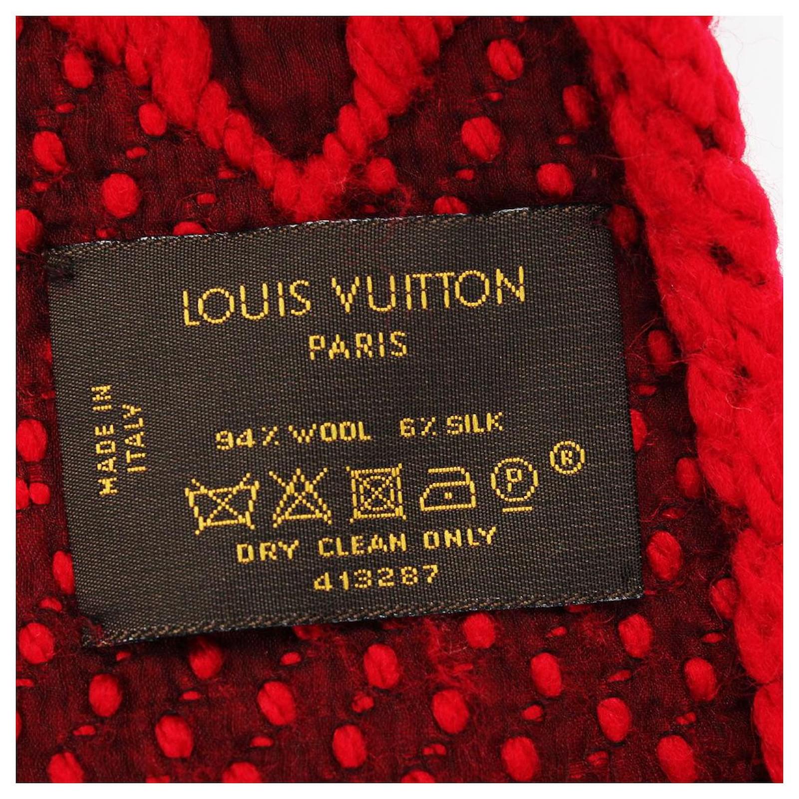 Louis Vuitton Muffler Lv Ehalps Logocomania M72432 In red Cashmere Wool  ref.349747 - Joli Closet