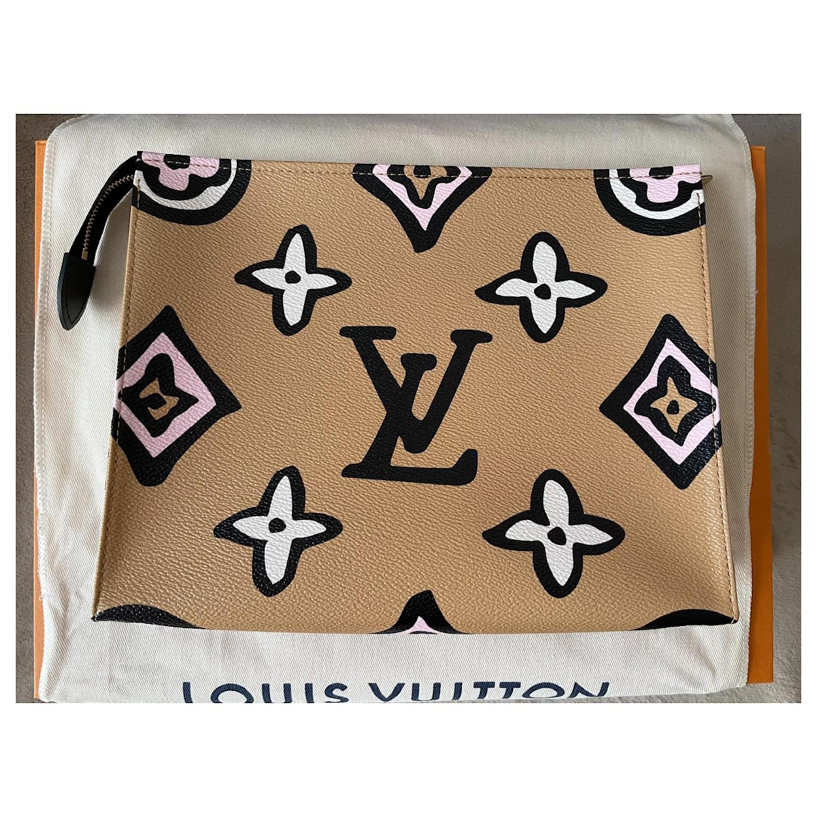 Louis Vuitton toilet pouch 26 wild at heart collection New Beige