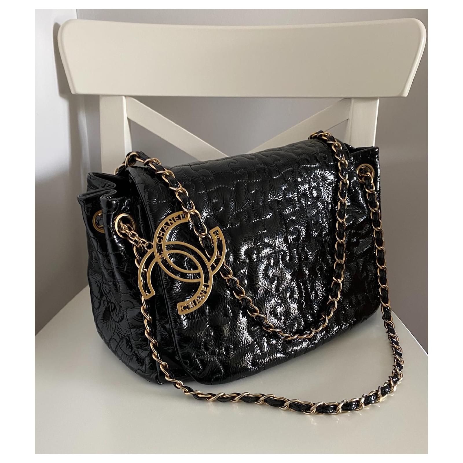 Chanel Puzzle flap bag Black Patent leather ref.350740 - Joli Closet