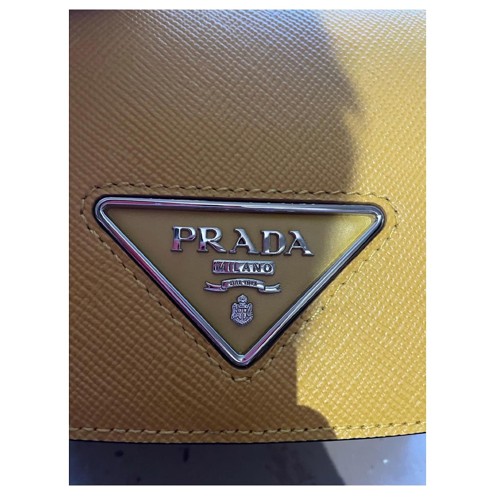 Prada identity Yellow Leather ref.351767 - Joli Closet