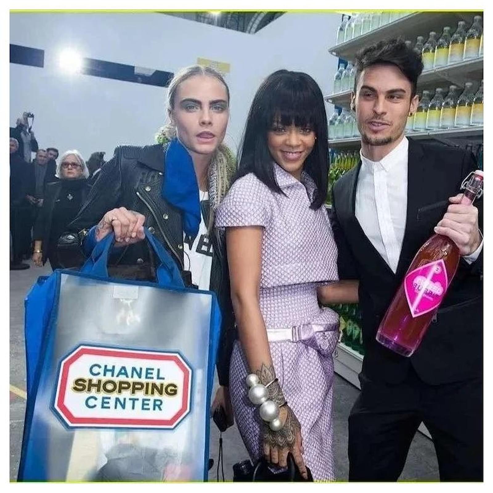 Chanel VIP SHOPPING CENTER GIFT BAG Blue Plastic ref.352347 - Joli