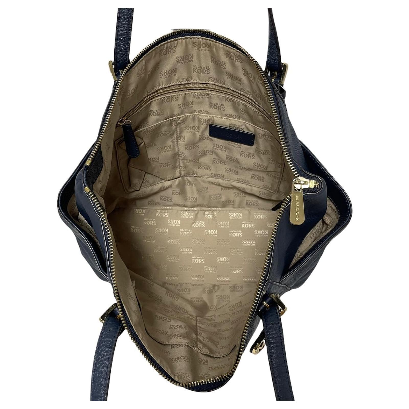 Michael Kors Shoulder bag Navy blue Leather ref.352863 - Joli Closet