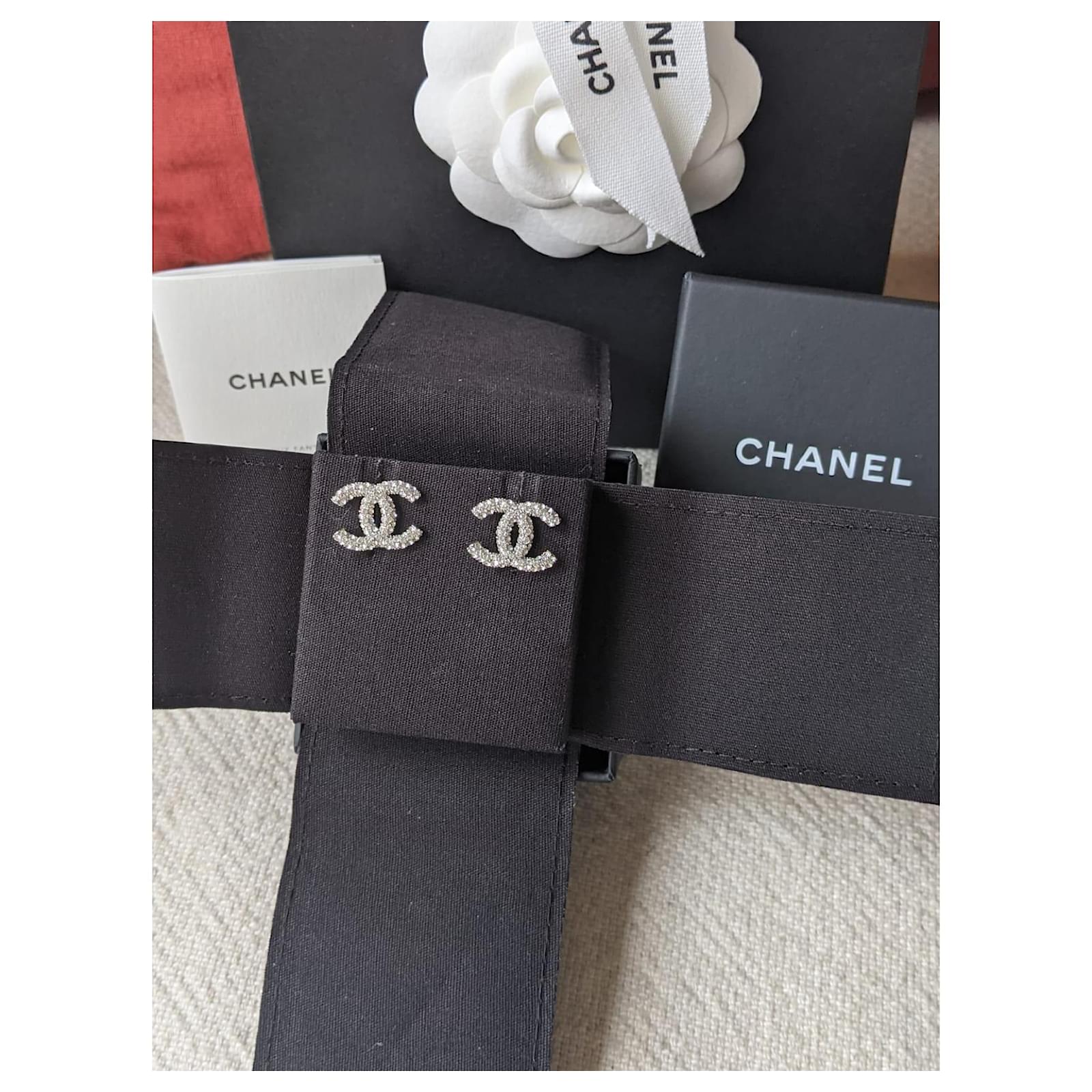 Chanel CC B21 V Crystal Logo Earrings Silver hardware Metal ref