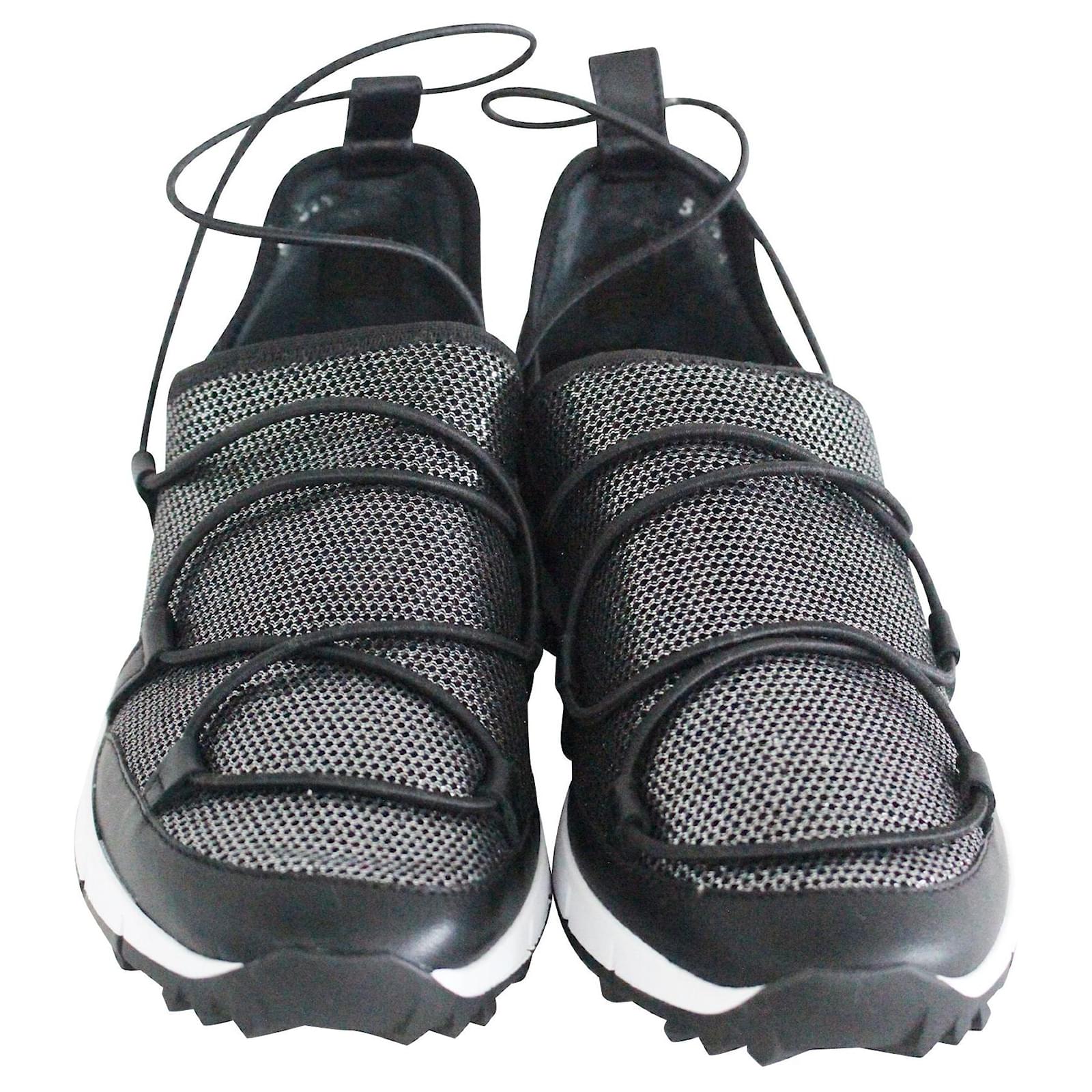 Jimmy★Choo(セールで破格)オシャレなAndreaアンティーク Jimmy Choo Antique Silver Strappy Mesh Andrea Sneakers Black
