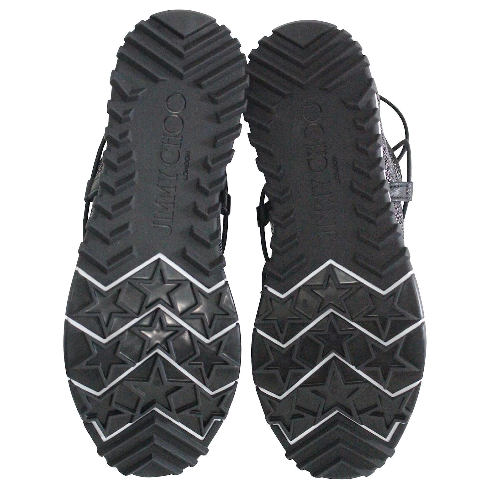 Jimmy★Choo(セールで破格)オシャレなAndreaアンティーク Jimmy Choo Antique Silver Strappy Mesh Andrea Sneakers Black