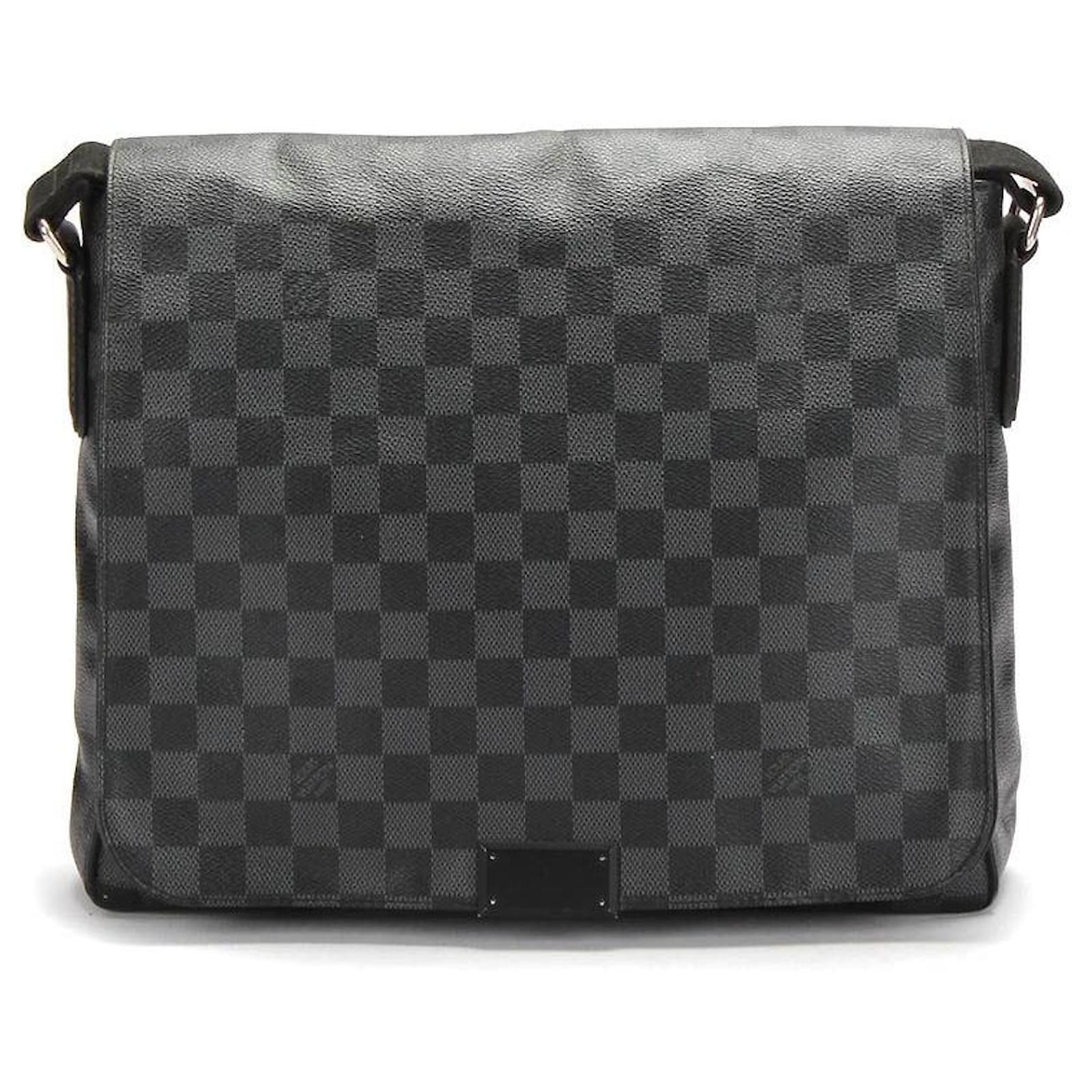Louis Vuitton Messenger Bag in Black Cloth ref.354663 - Joli Closet