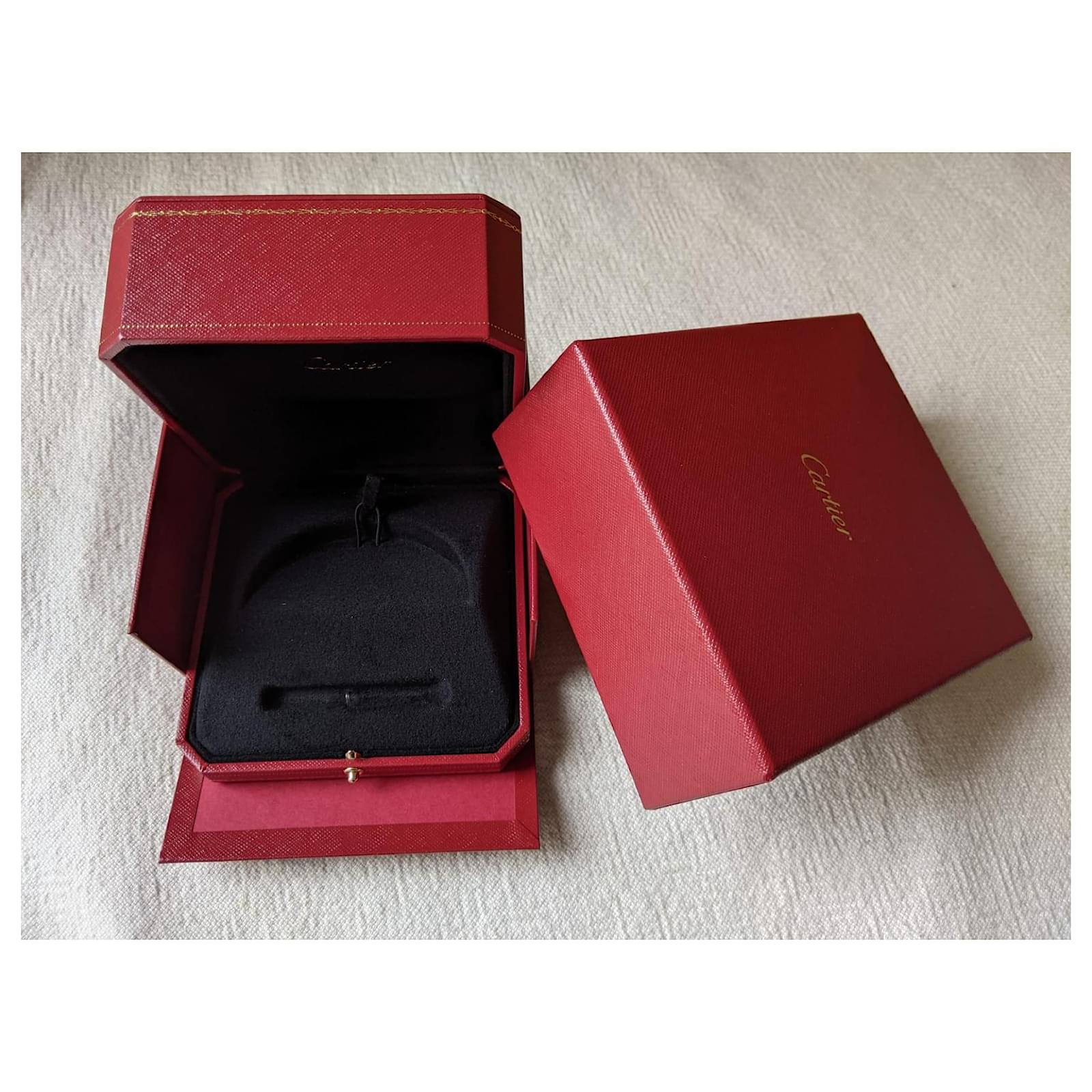 Cartier Authentic Love Juc Bracelet bangle lined box and paper bag Red  ref.510497 - Joli Closet